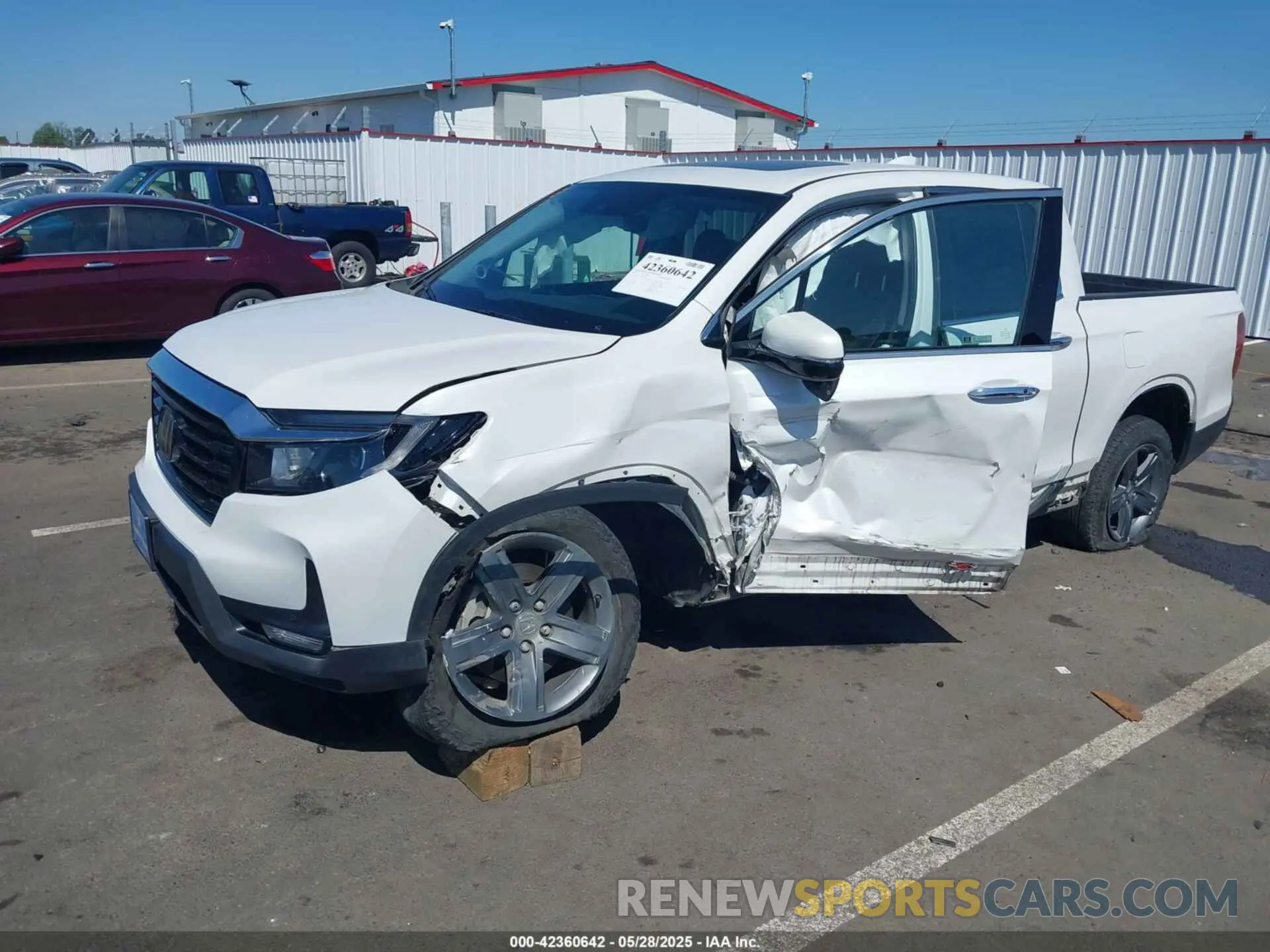 6 Photograph of a damaged car 5FPYK3F79PB051874 HONDA RIDGELINE 2023