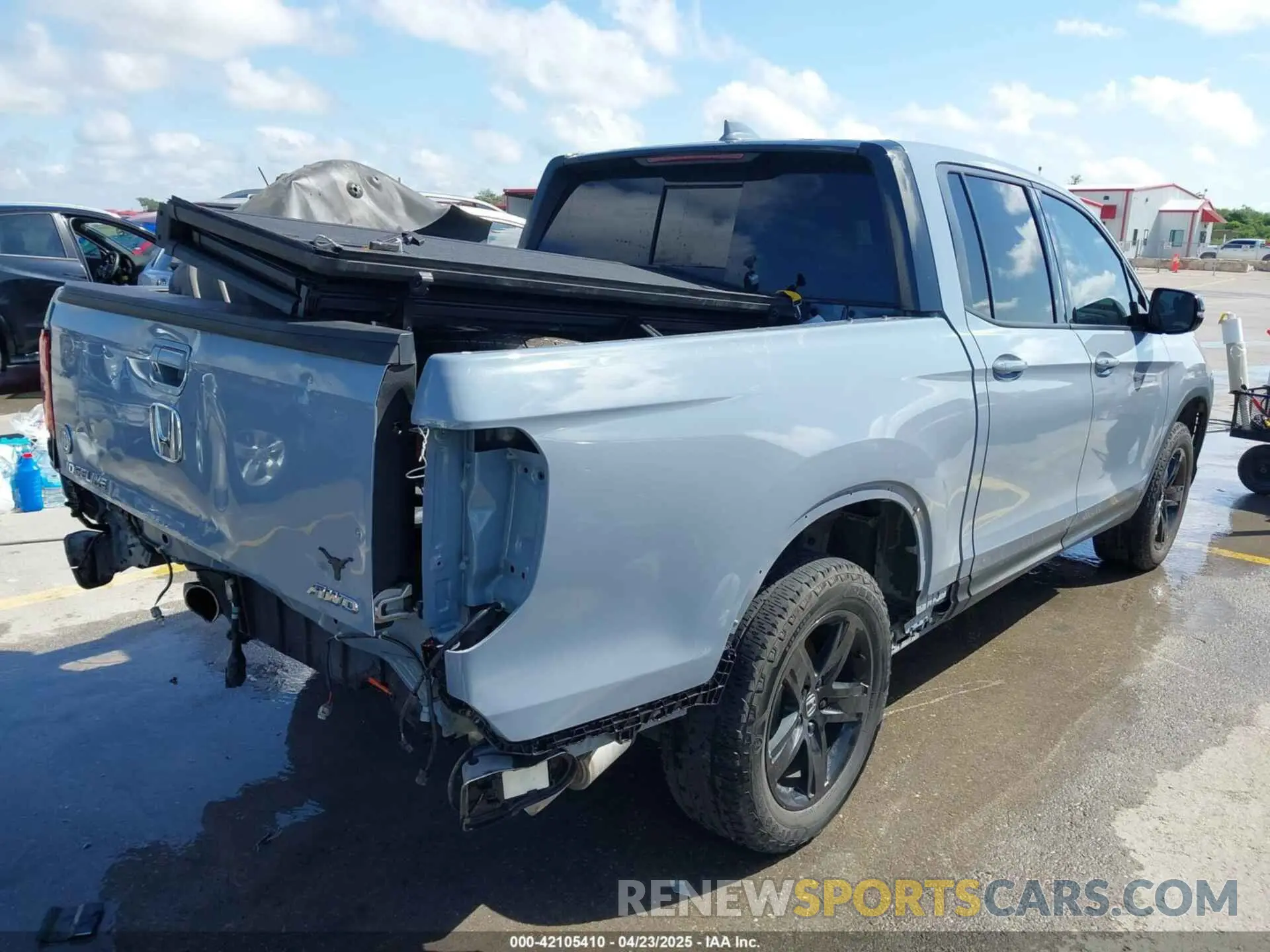 4 Photograph of a damaged car 5FPYK3F83PB022931 HONDA RIDGELINE 2023