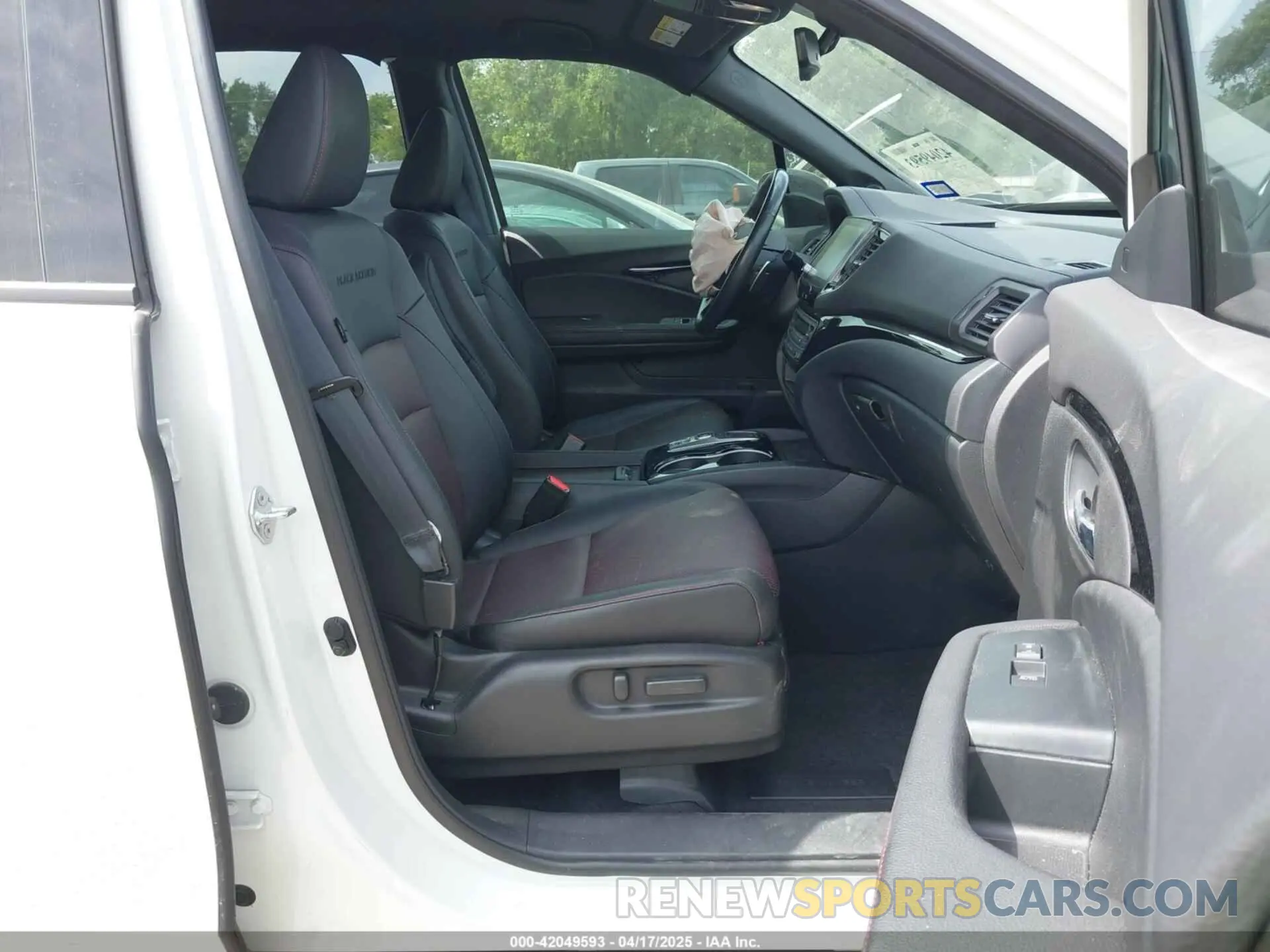 5 Photograph of a damaged car 5FPYK3F84PB011792 HONDA RIDGELINE 2023