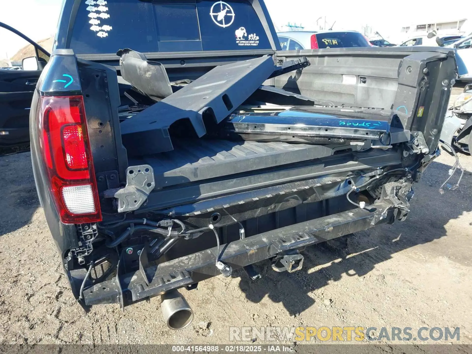 18 Photograph of a damaged car 5FPYK3F84PB027927 HONDA RIDGELINE 2023