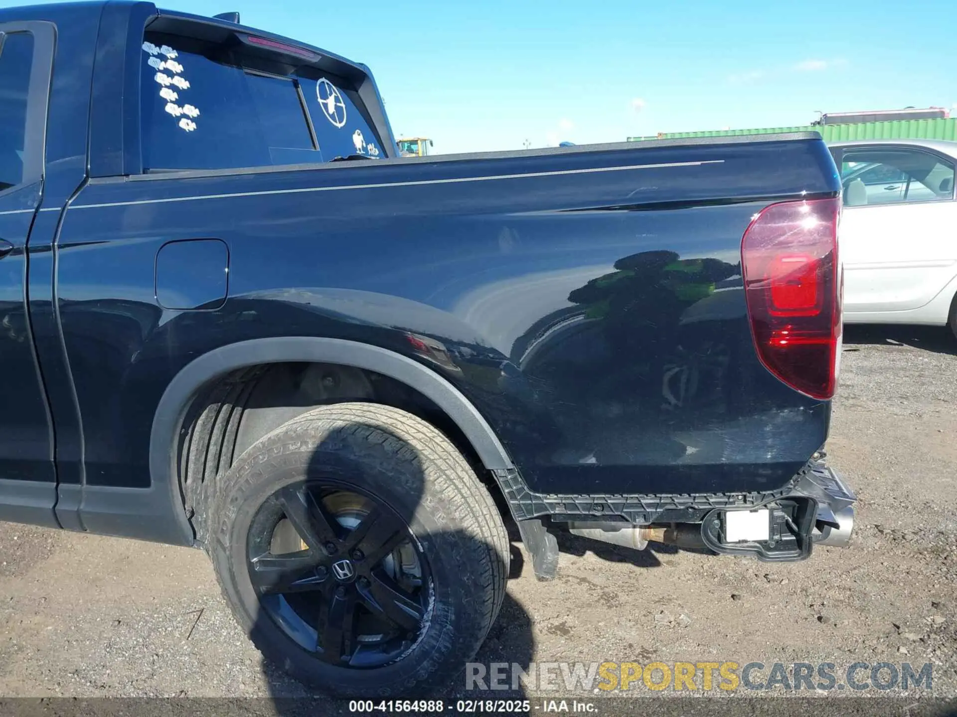 19 Photograph of a damaged car 5FPYK3F84PB027927 HONDA RIDGELINE 2023