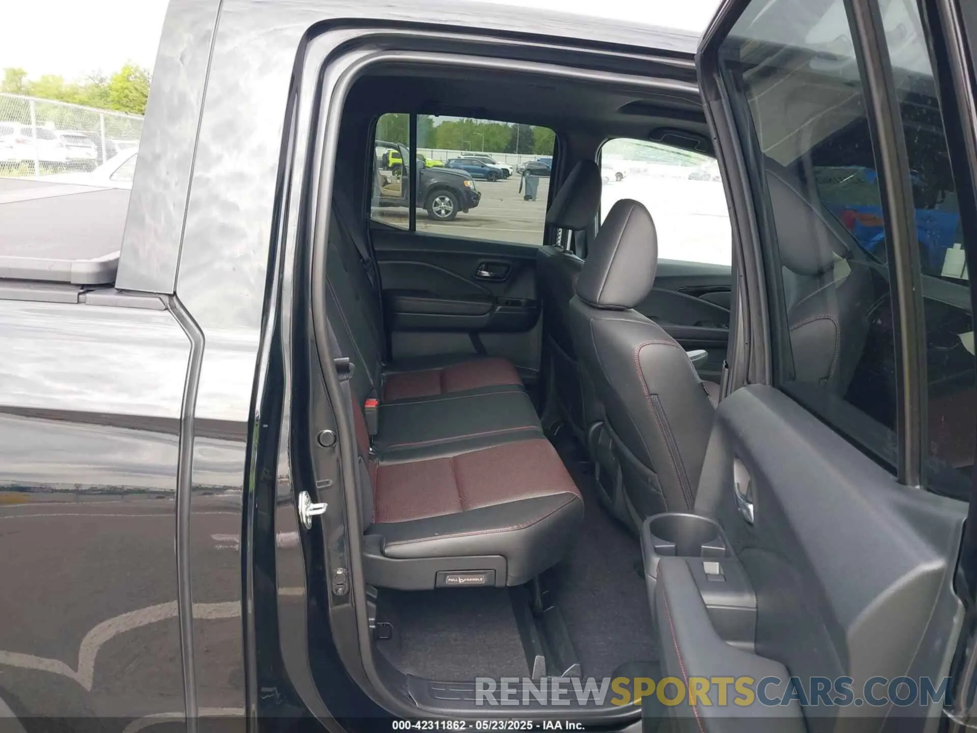 8 Photograph of a damaged car 5FPYK3F86PB015746 HONDA RIDGELINE 2023