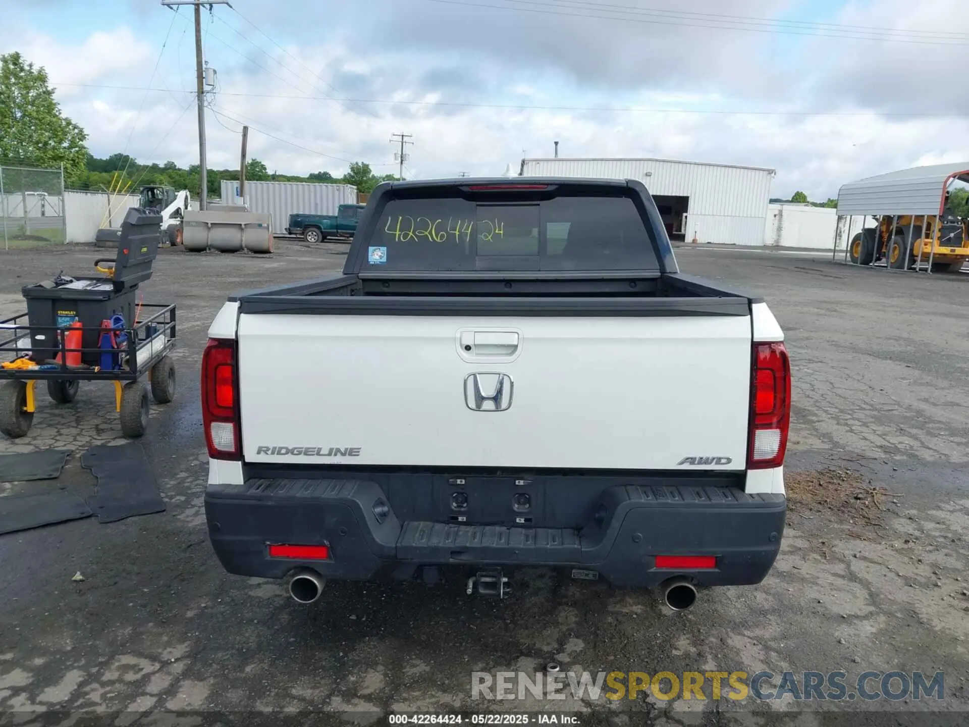 16 Photograph of a damaged car 5FPYK3F88PB018969 HONDA RIDGELINE 2023