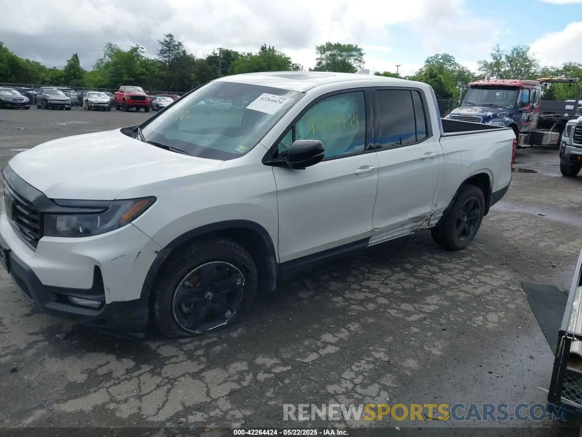 2 Photograph of a damaged car 5FPYK3F88PB018969 HONDA RIDGELINE 2023