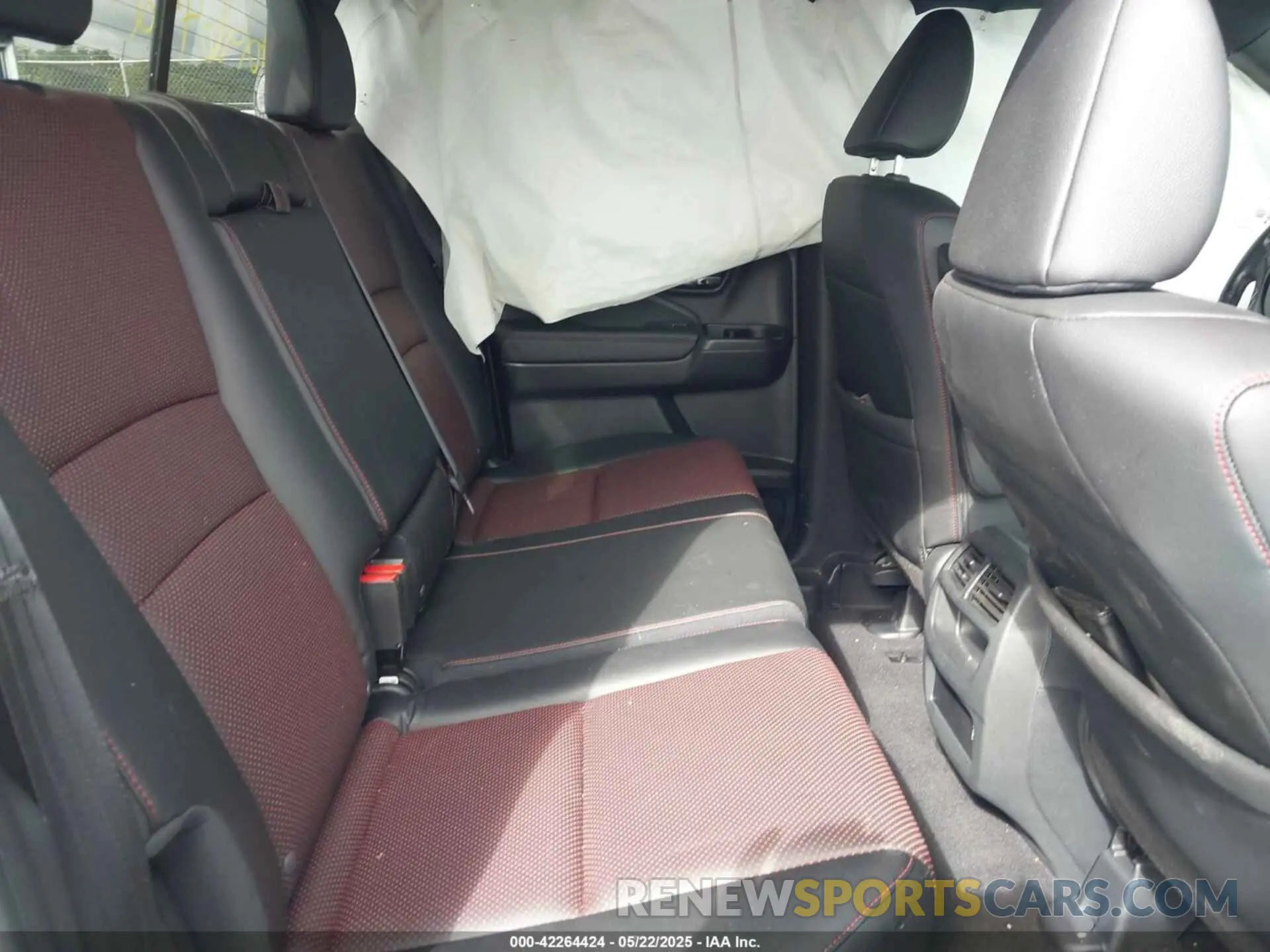 8 Photograph of a damaged car 5FPYK3F88PB018969 HONDA RIDGELINE 2023