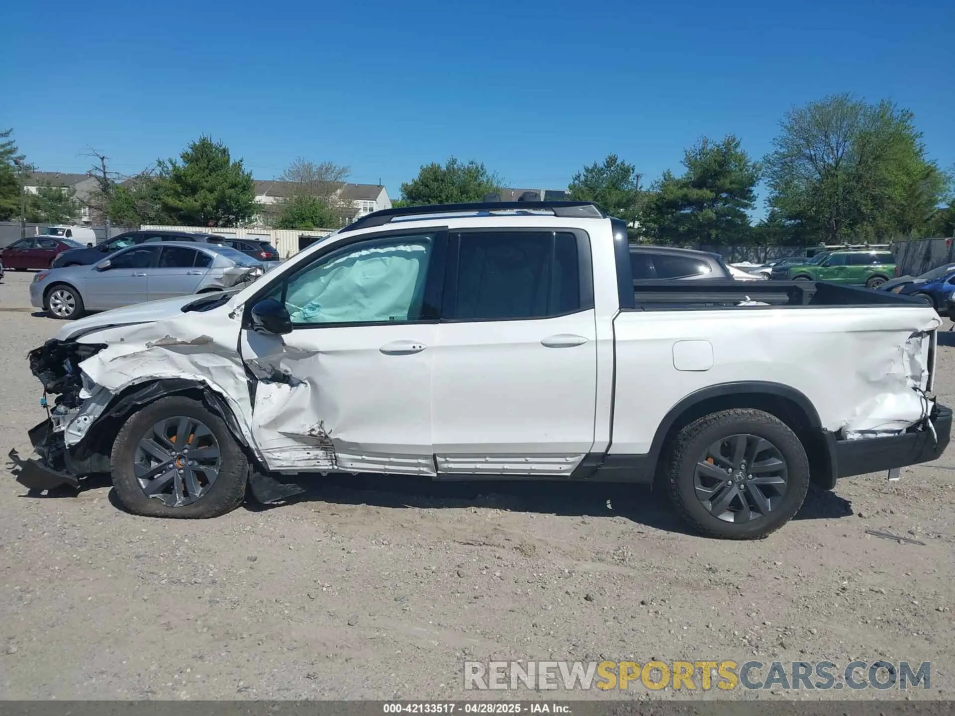 15 Photograph of a damaged car 5FPYK3F11RB005065 HONDA RIDGELINE 2024
