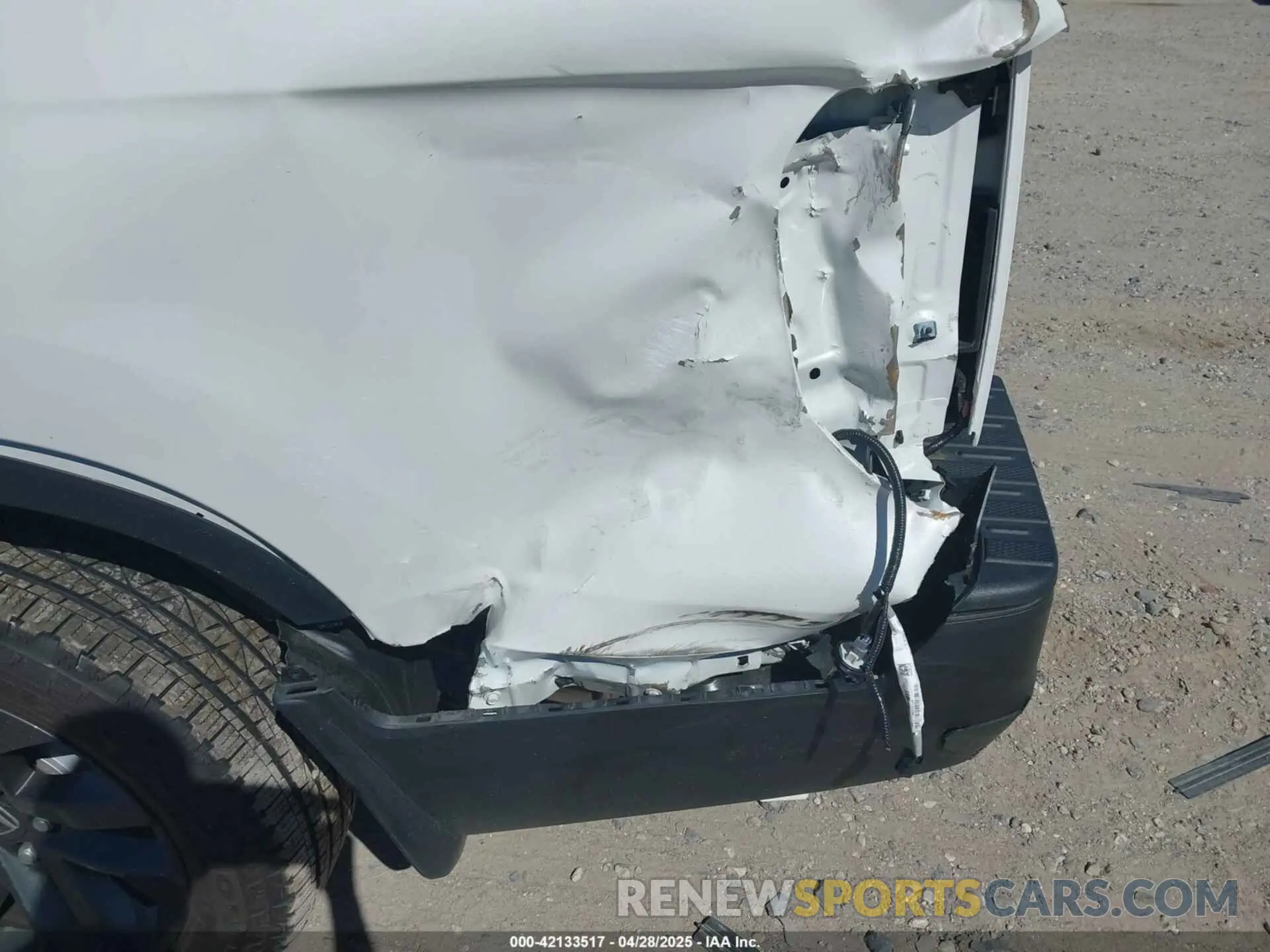 20 Photograph of a damaged car 5FPYK3F11RB005065 HONDA RIDGELINE 2024