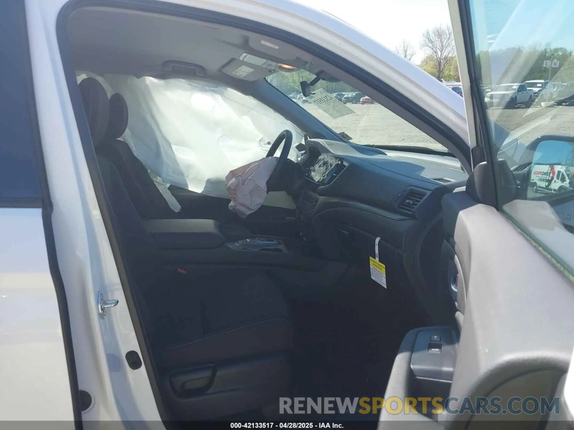 5 Photograph of a damaged car 5FPYK3F11RB005065 HONDA RIDGELINE 2024