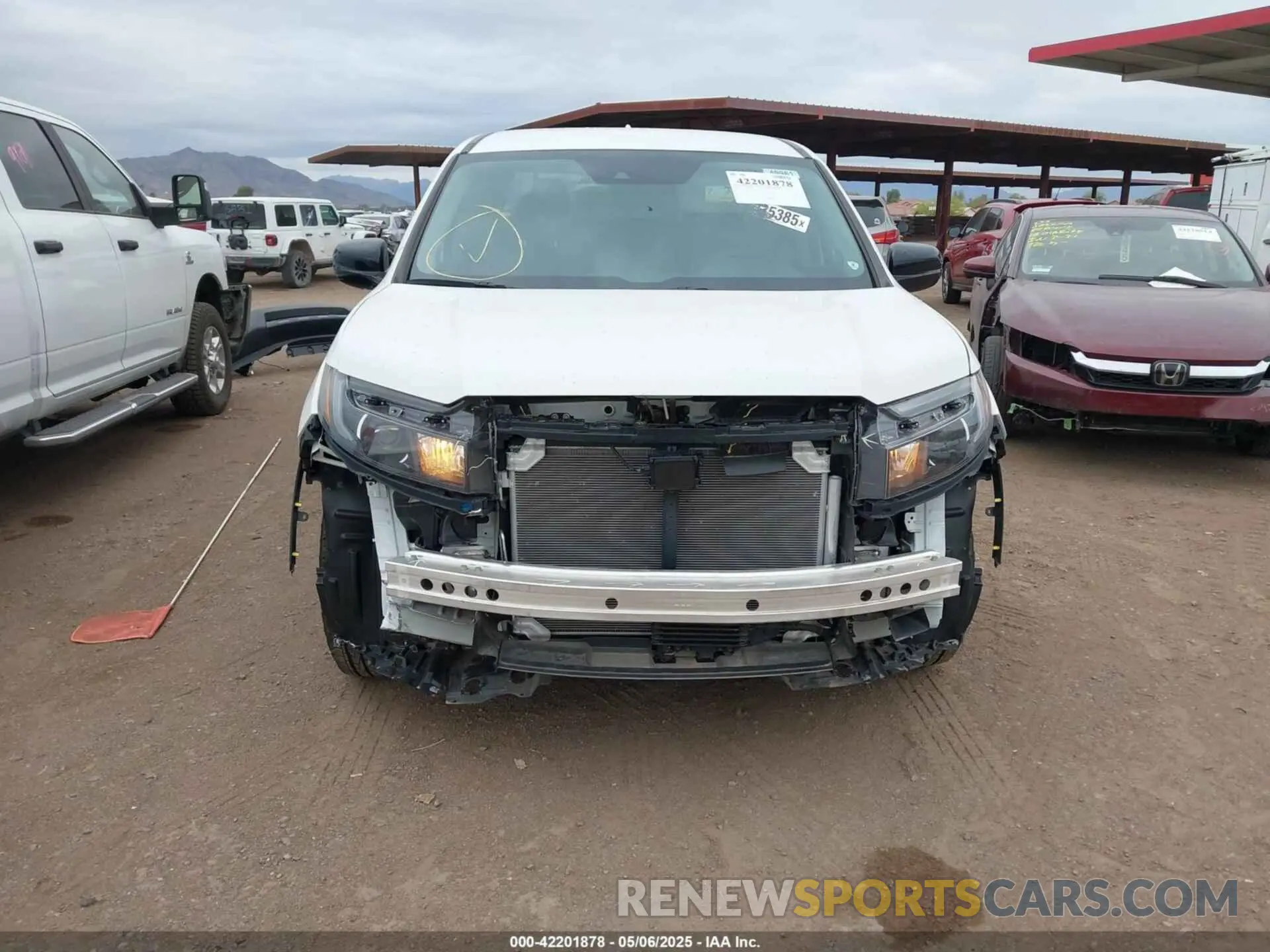 12 Photograph of a damaged car 5FPYK3F11RB014302 HONDA RIDGELINE 2024