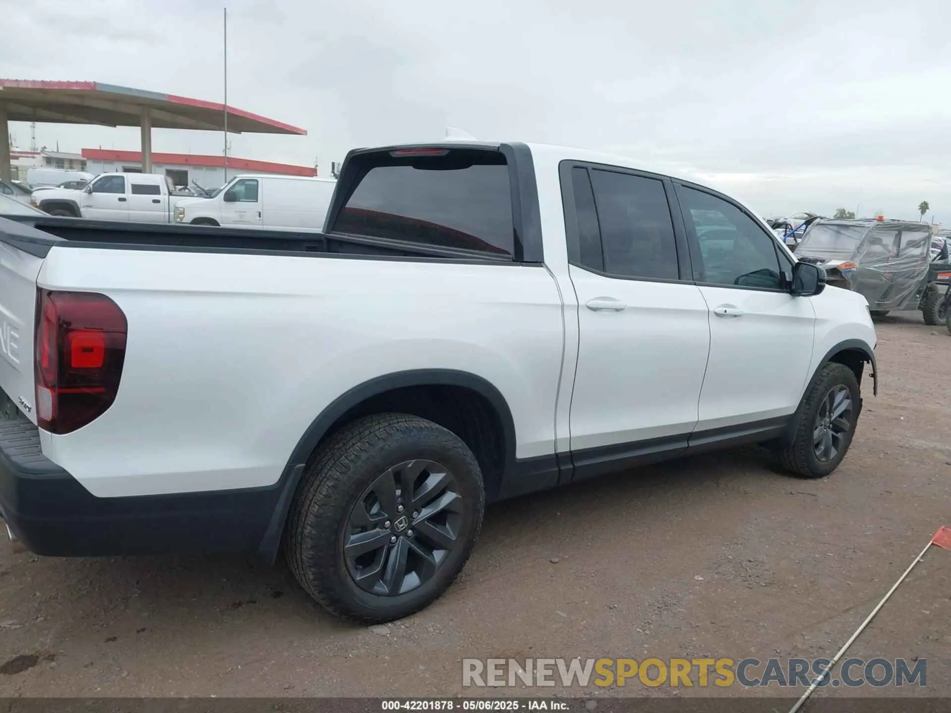13 Photograph of a damaged car 5FPYK3F11RB014302 HONDA RIDGELINE 2024