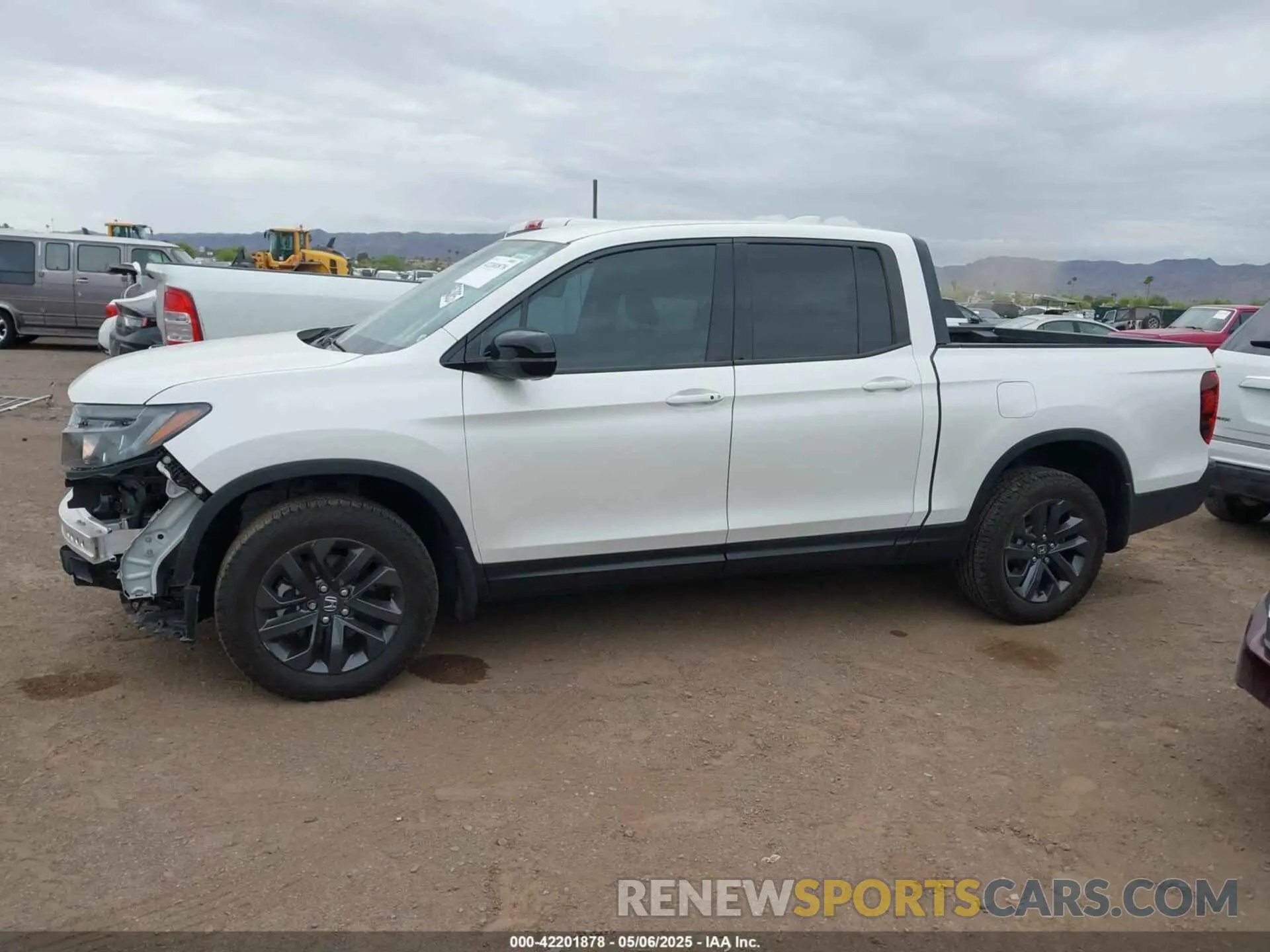 14 Photograph of a damaged car 5FPYK3F11RB014302 HONDA RIDGELINE 2024