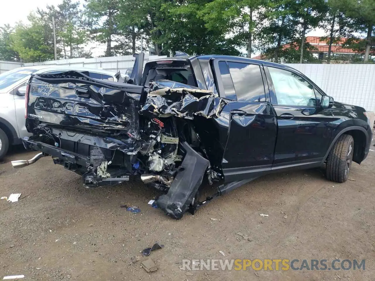 3 Photograph of a damaged car 5FPYK3F12RB015345 HONDA RIDGELINE 2024