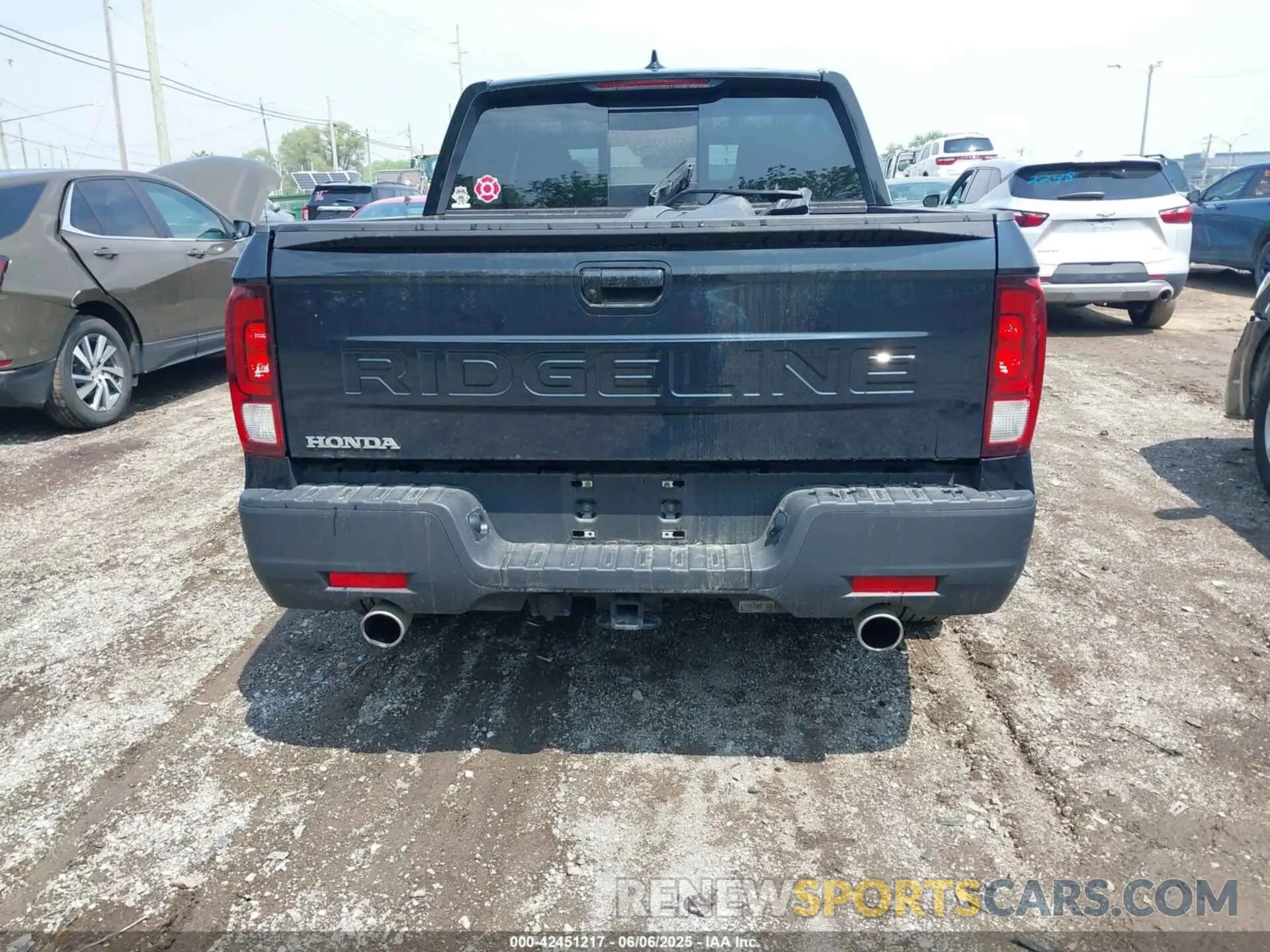 16 Photograph of a damaged car 5FPYK3F51RB002315 HONDA RIDGELINE 2024