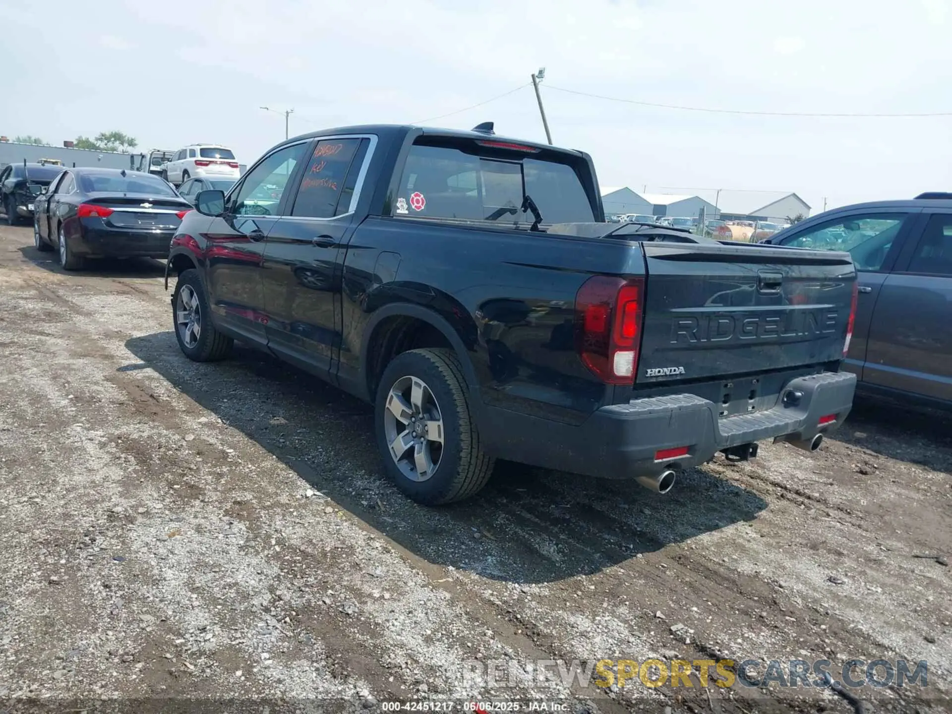 3 Photograph of a damaged car 5FPYK3F51RB002315 HONDA RIDGELINE 2024