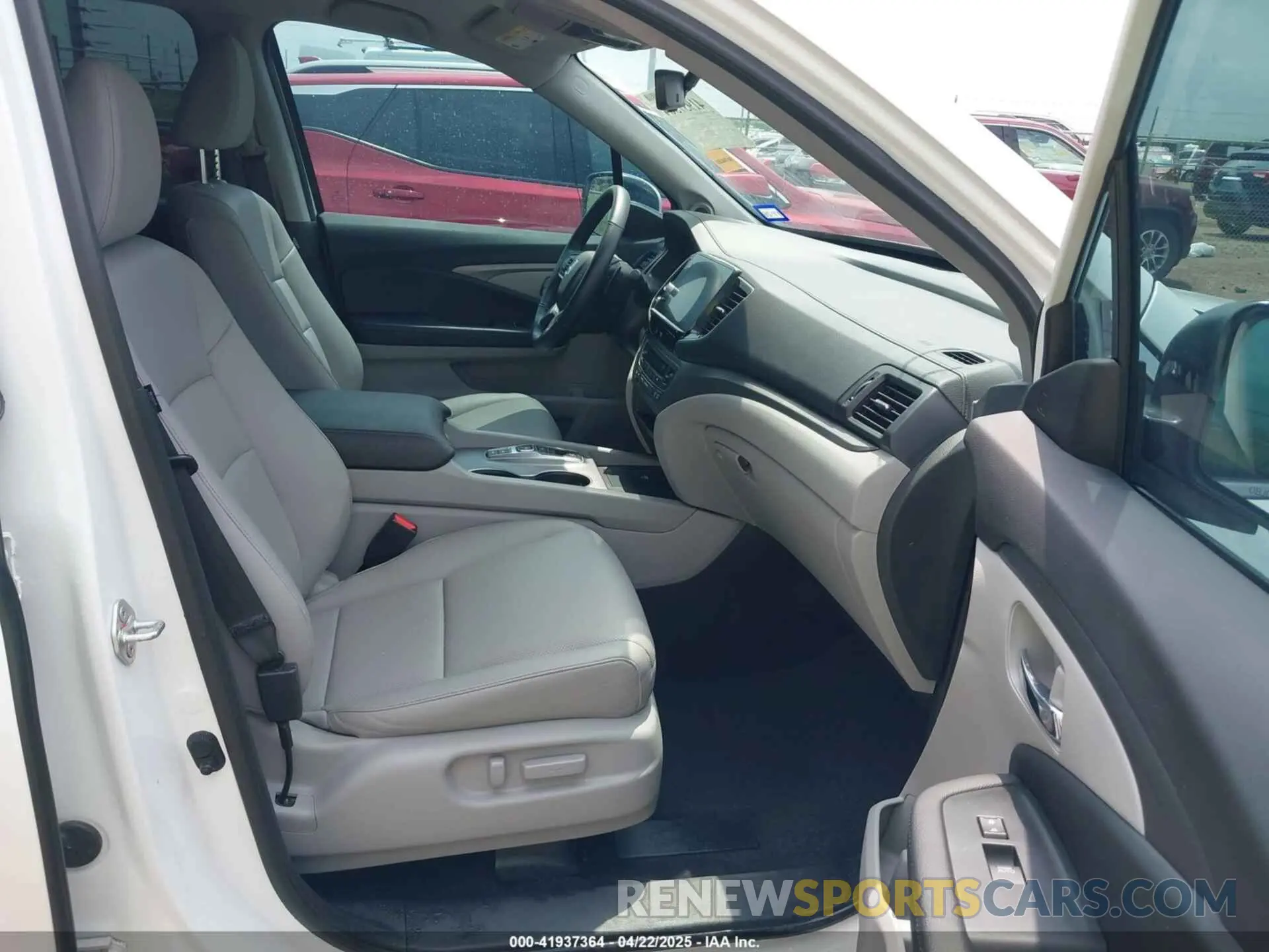 5 Photograph of a damaged car 5FPYK3F51RB013931 HONDA RIDGELINE 2024