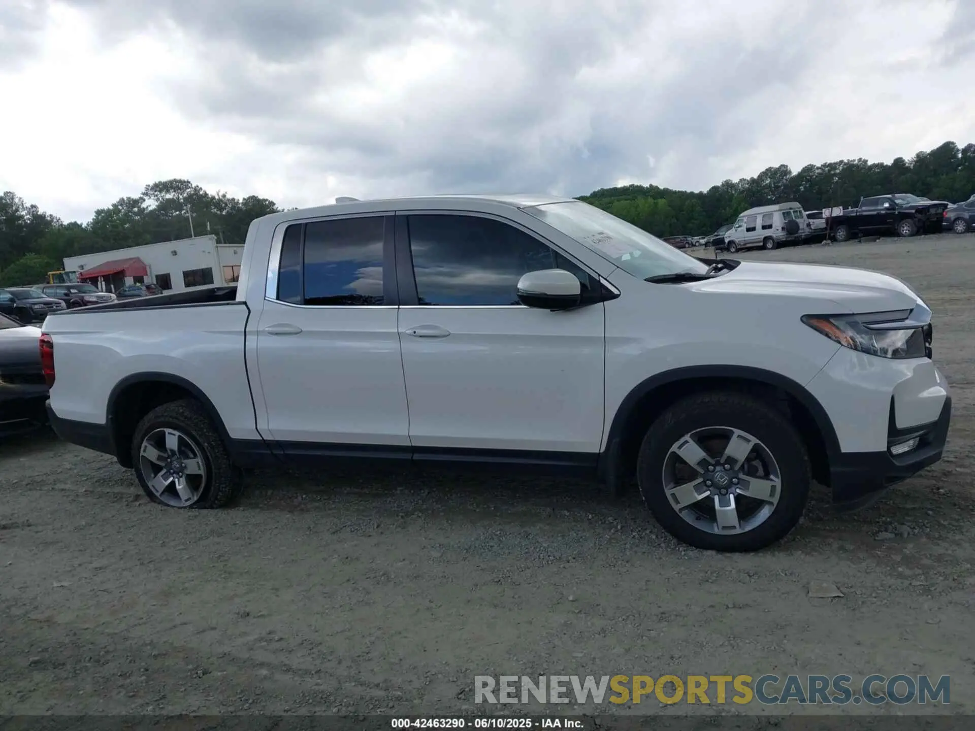 13 Photograph of a damaged car 5FPYK3F53RB024767 HONDA RIDGELINE 2024