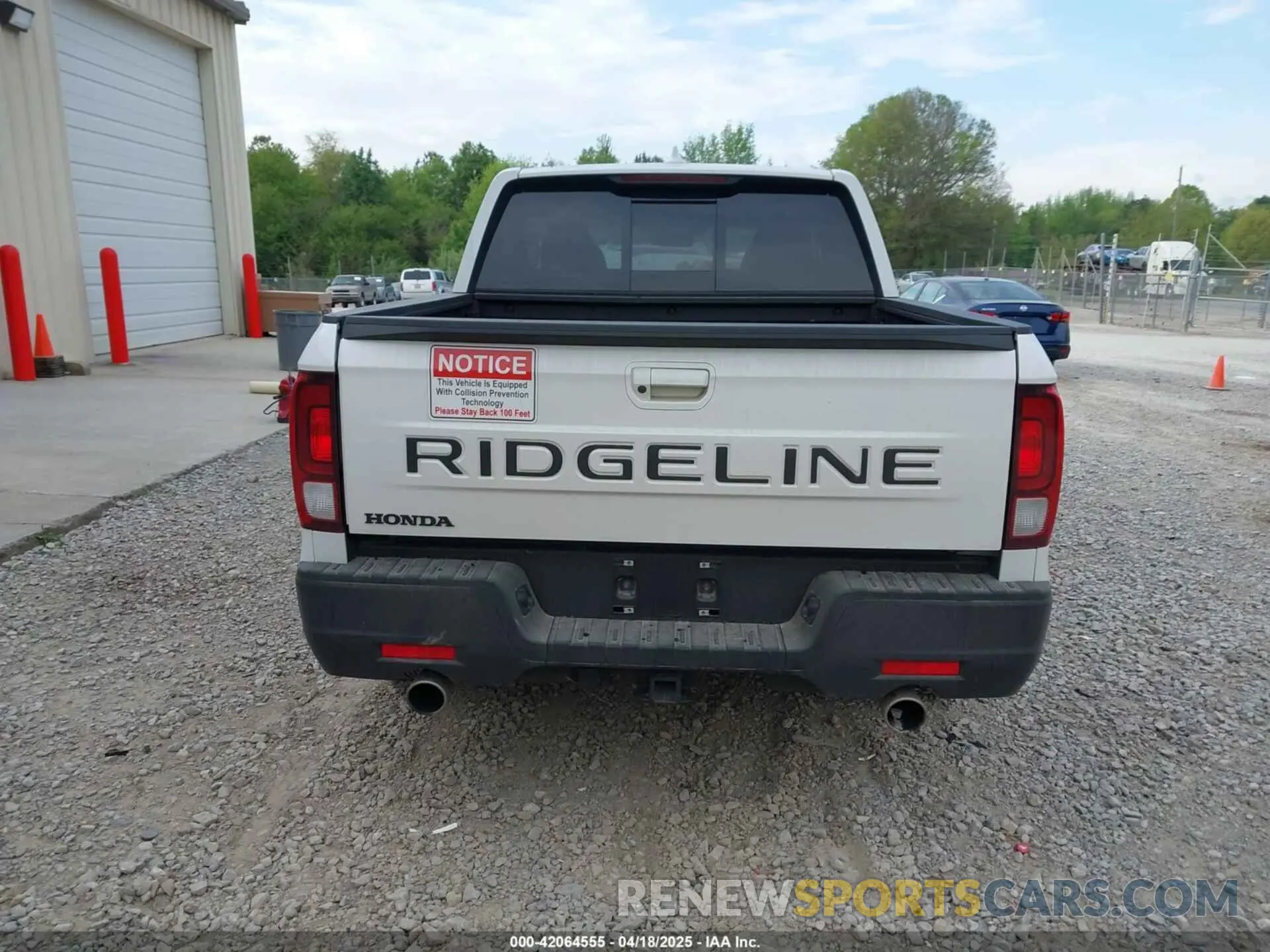 17 Photograph of a damaged car 5FPYK3F54RB011834 HONDA RIDGELINE 2024