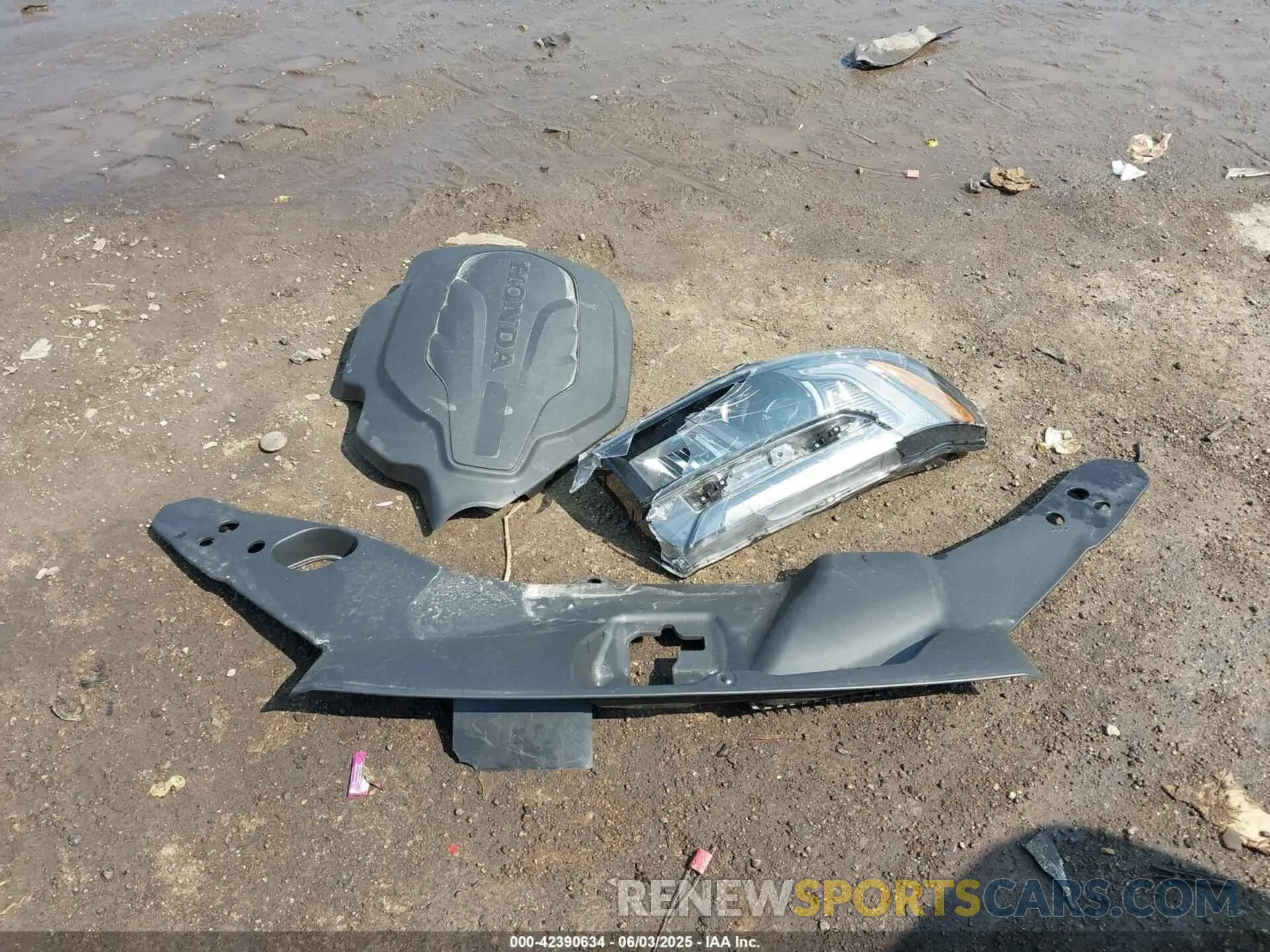 12 Photograph of a damaged car 5FPYK3F5XRB004113 HONDA RIDGELINE 2024