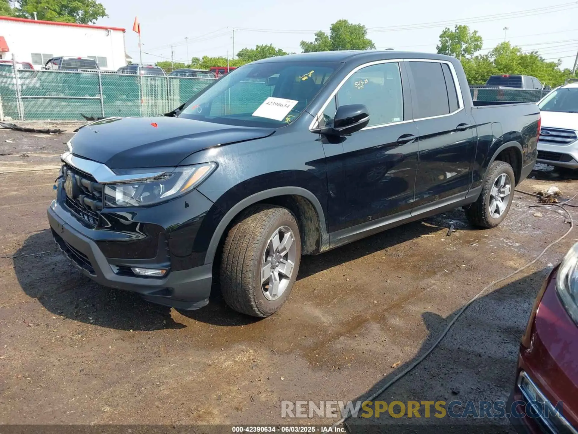 2 Photograph of a damaged car 5FPYK3F5XRB004113 HONDA RIDGELINE 2024