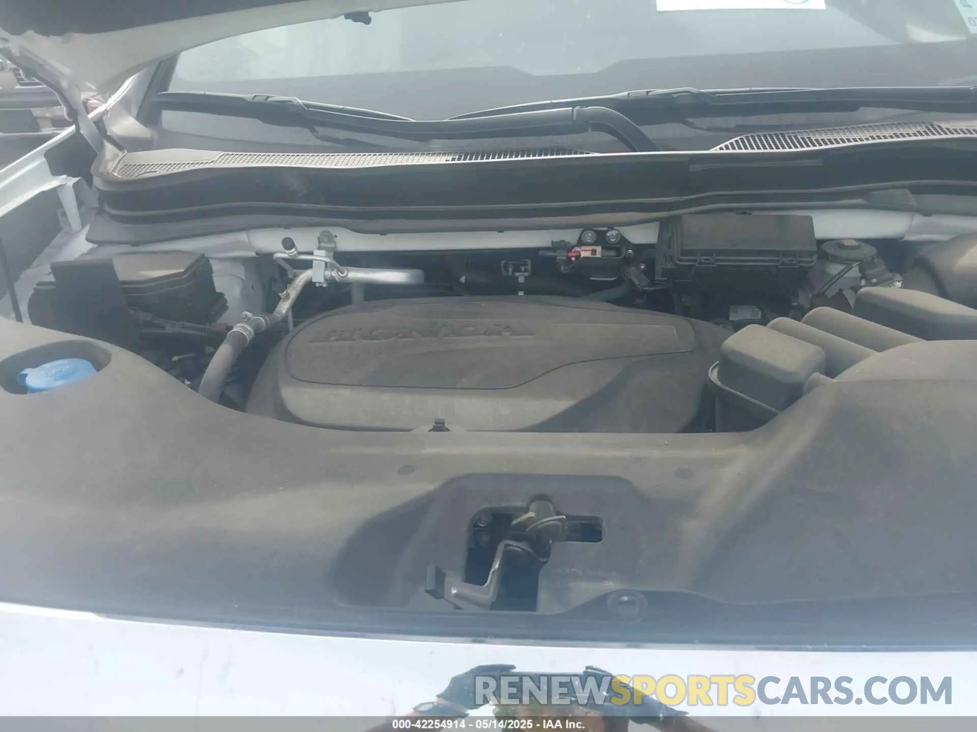 10 Photograph of a damaged car 5FPYK3F5XRB014091 HONDA RIDGELINE 2024