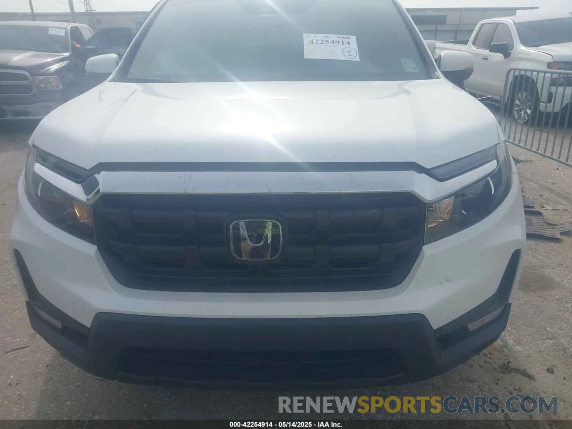 12 Photograph of a damaged car 5FPYK3F5XRB014091 HONDA RIDGELINE 2024