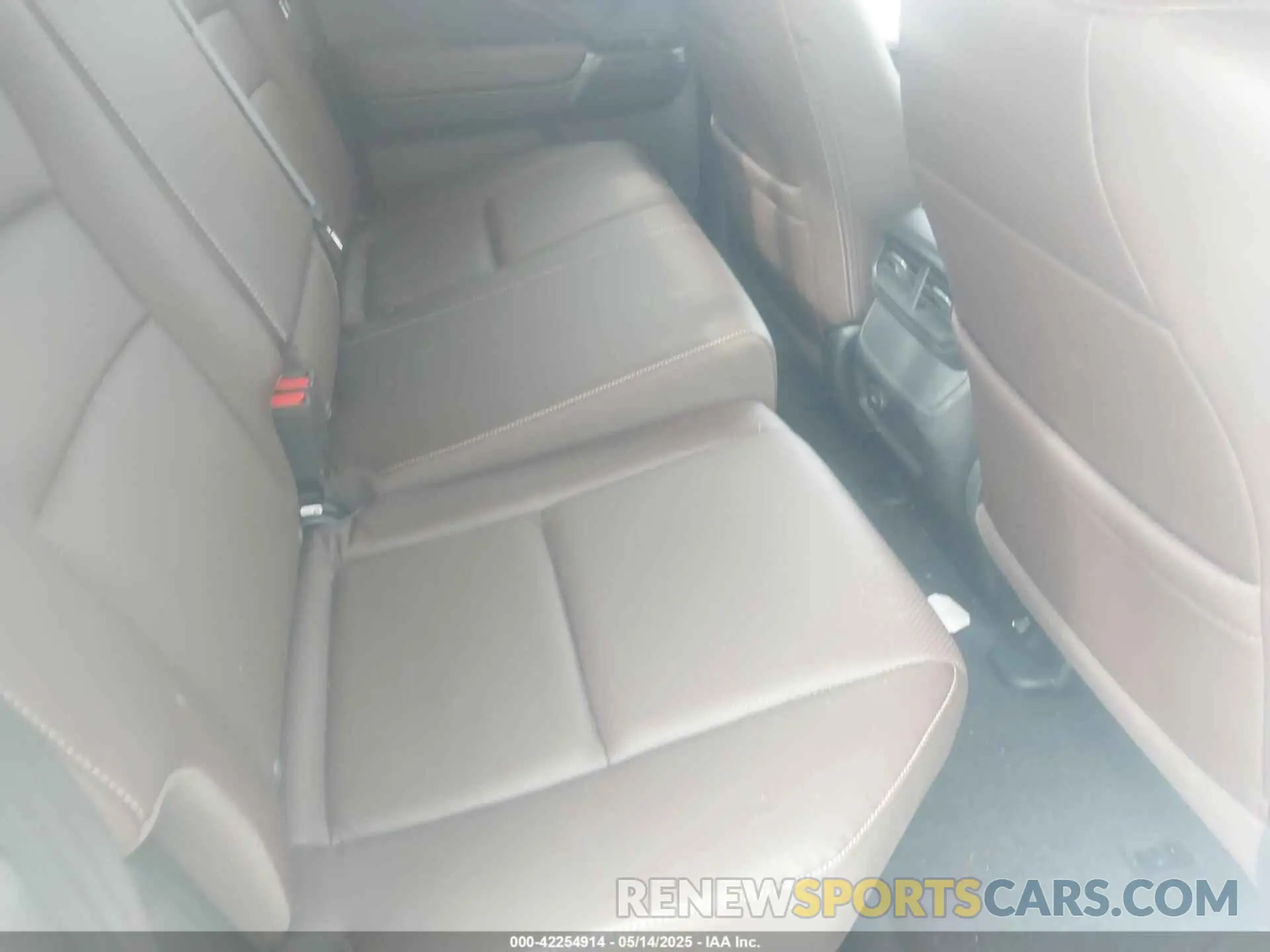 8 Photograph of a damaged car 5FPYK3F5XRB014091 HONDA RIDGELINE 2024
