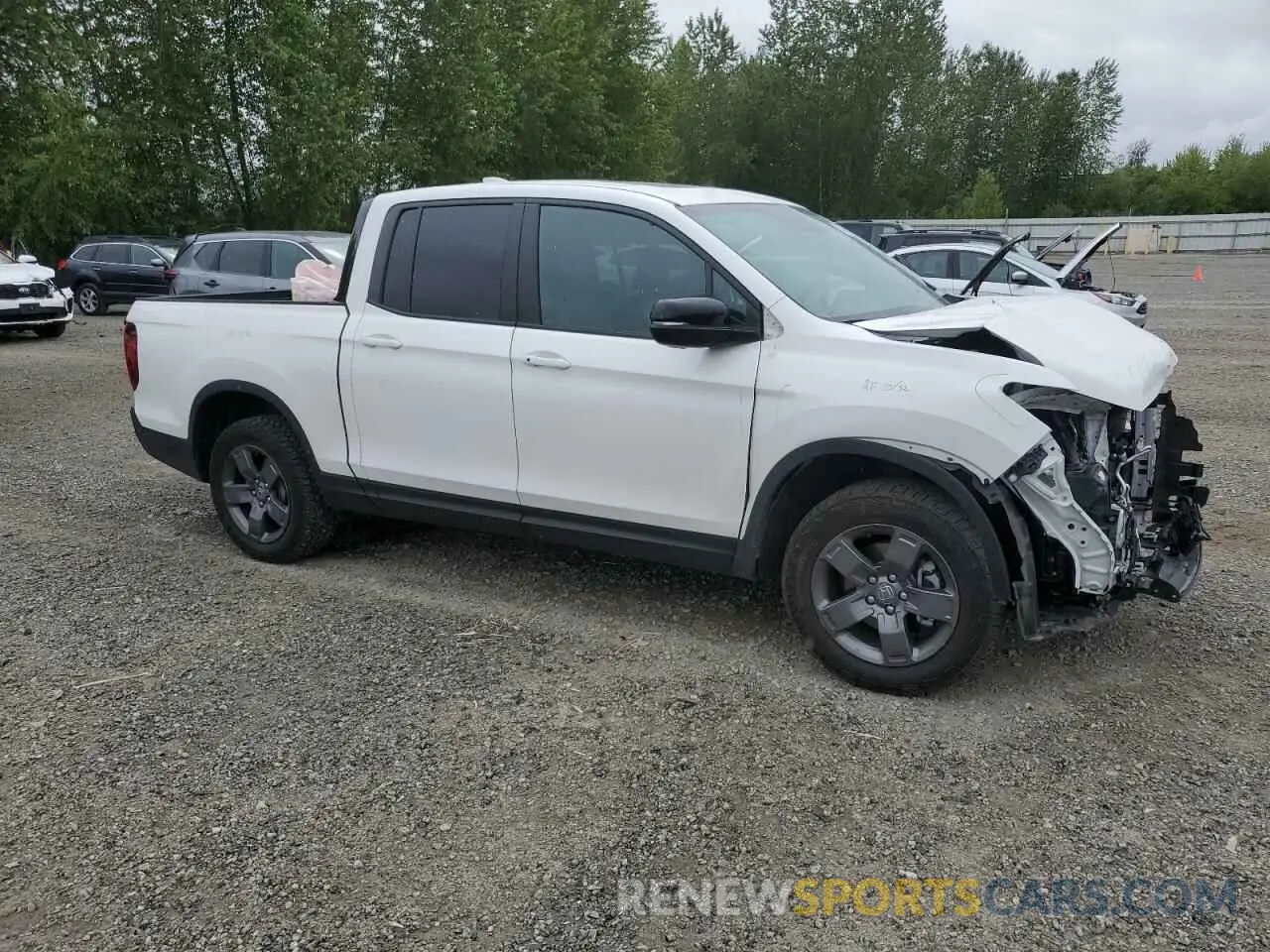 4 Photograph of a damaged car 5FPYK3F65RB009535 HONDA RIDGELINE 2024