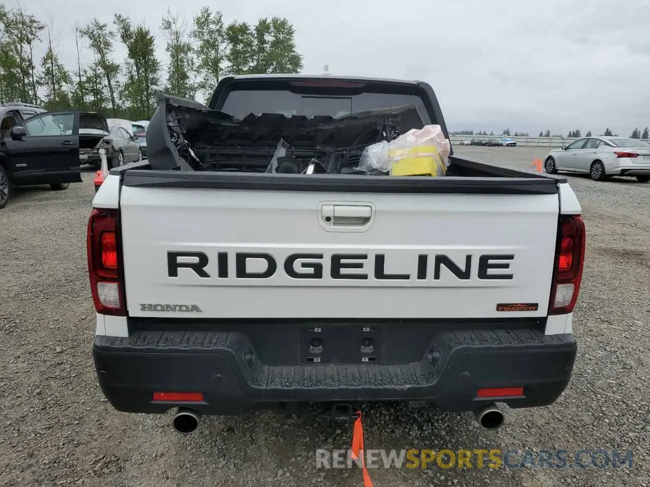 6 Photograph of a damaged car 5FPYK3F65RB009535 HONDA RIDGELINE 2024