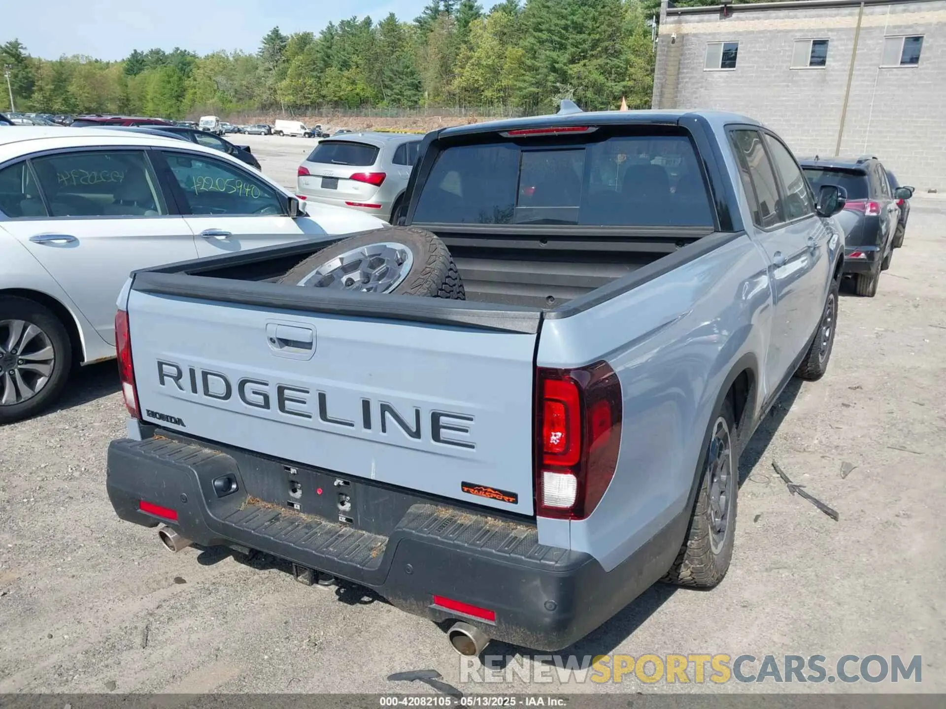 4 Photograph of a damaged car 5FPYK3F66RB013285 HONDA RIDGELINE 2024