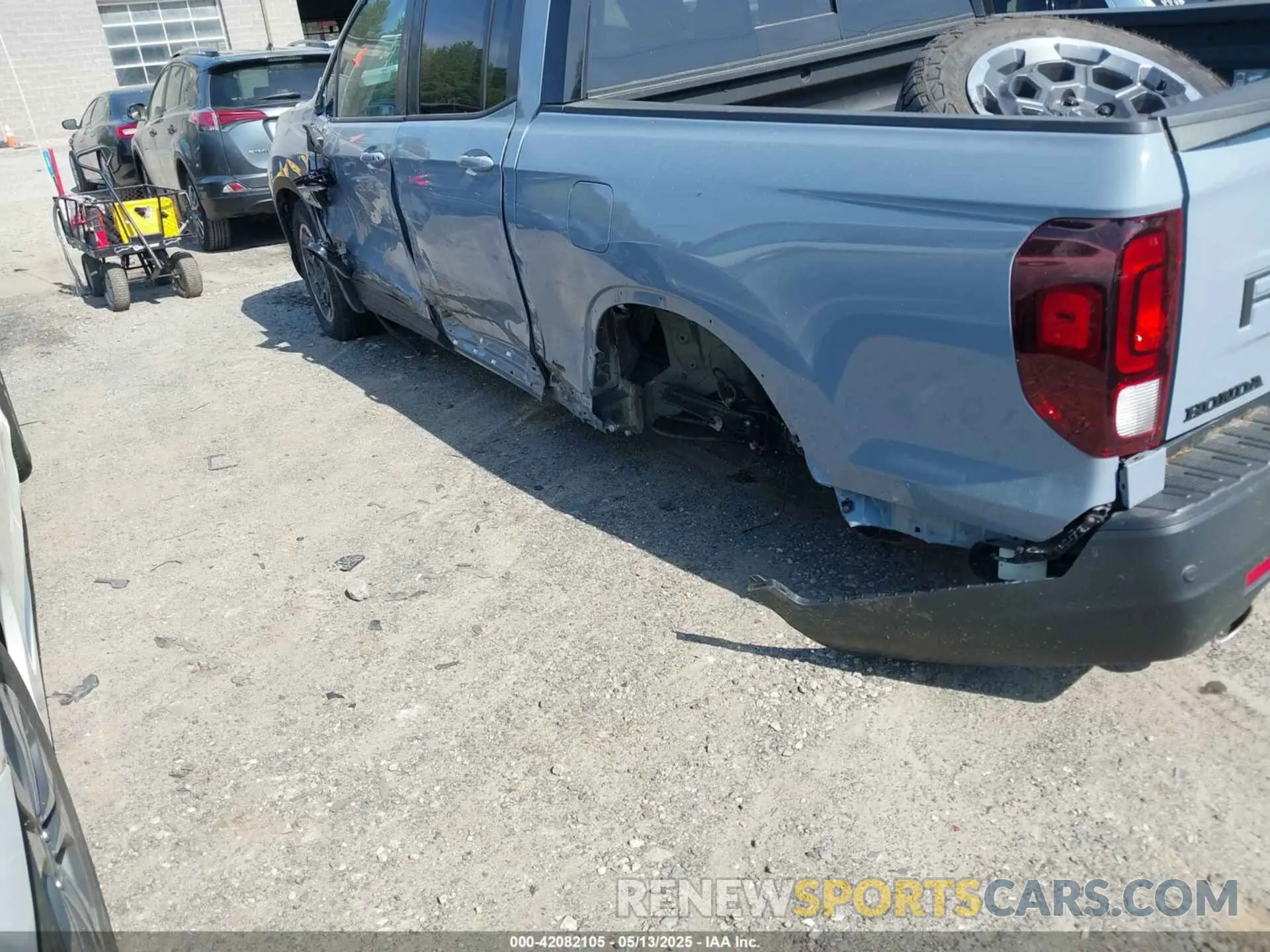 6 Photograph of a damaged car 5FPYK3F66RB013285 HONDA RIDGELINE 2024