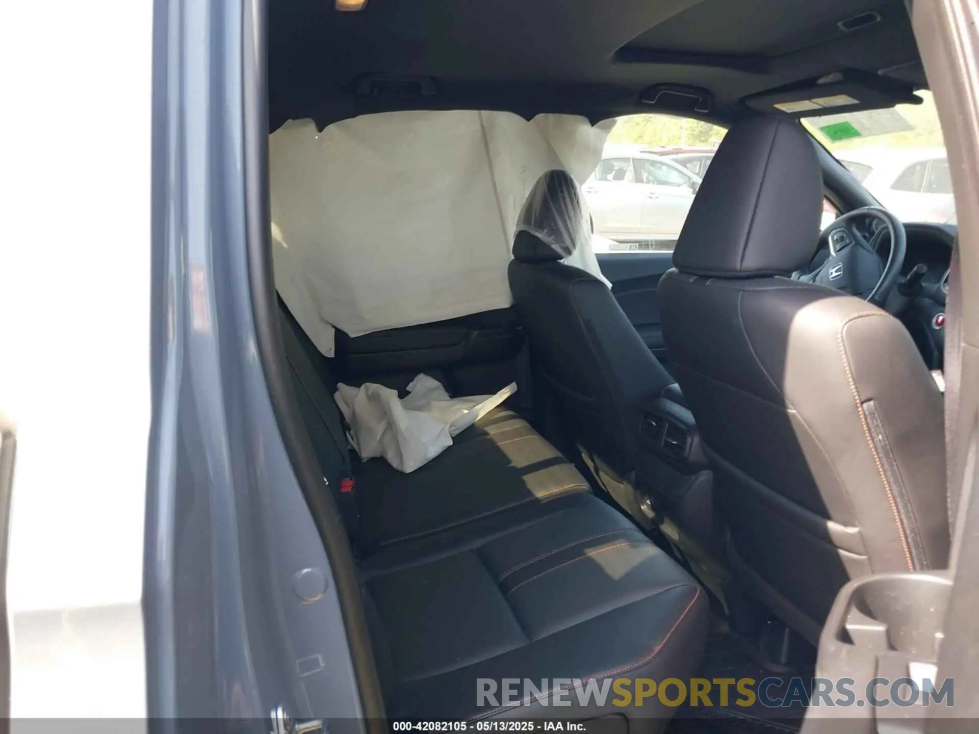8 Photograph of a damaged car 5FPYK3F66RB013285 HONDA RIDGELINE 2024
