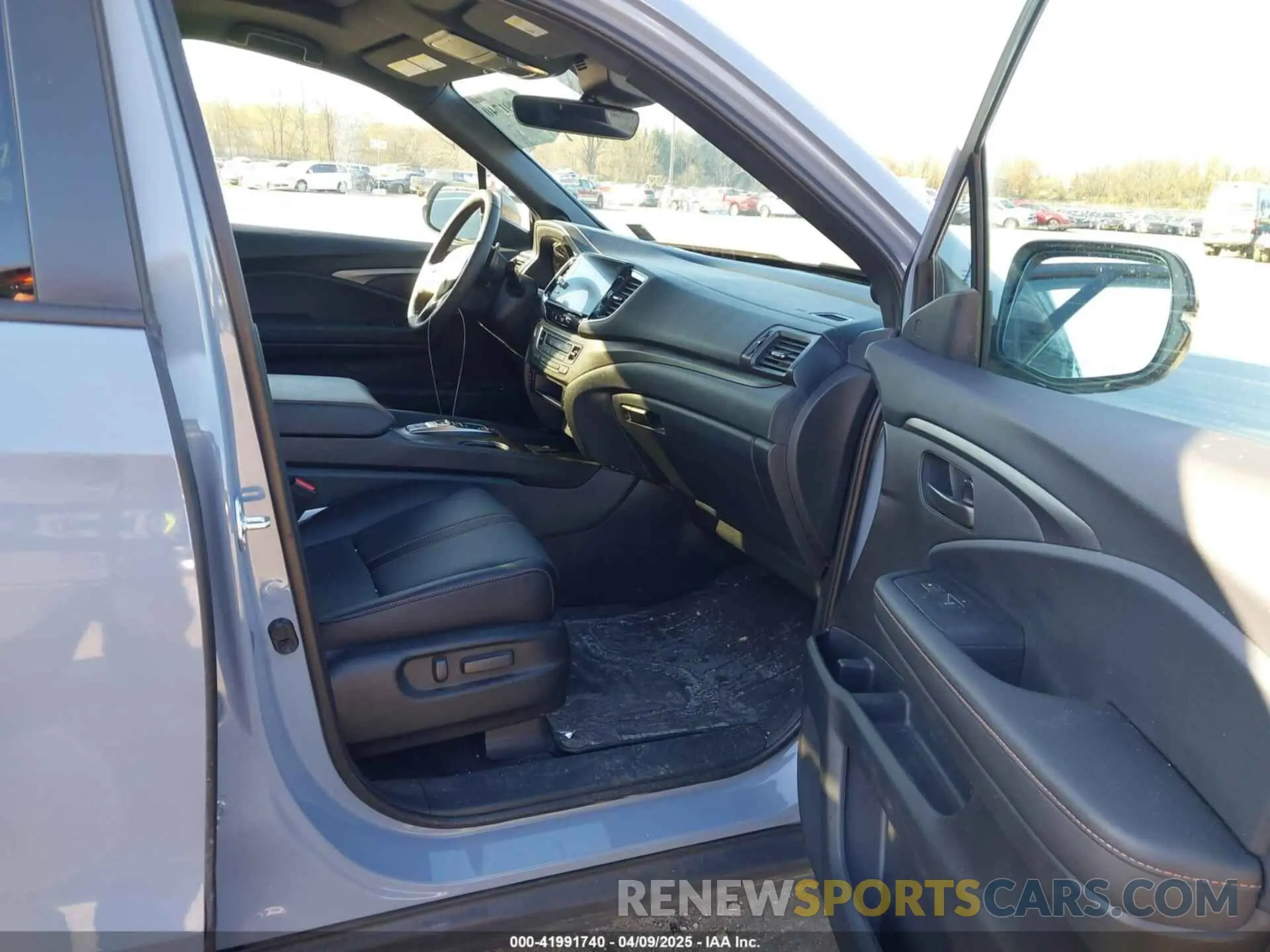 5 Photograph of a damaged car 5FPYK3F67RB024392 HONDA RIDGELINE 2024