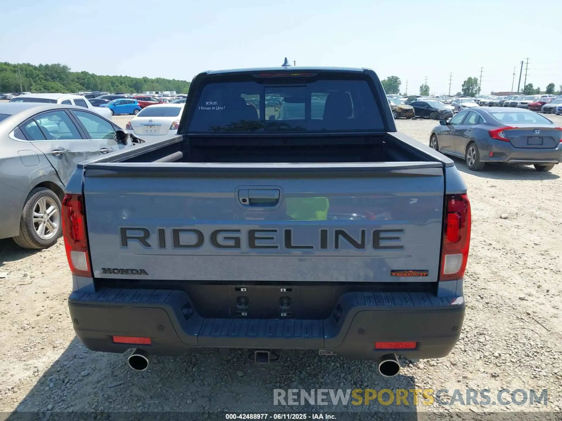 17 Photograph of a damaged car 5FPYK3F68RB018830 HONDA RIDGELINE 2024