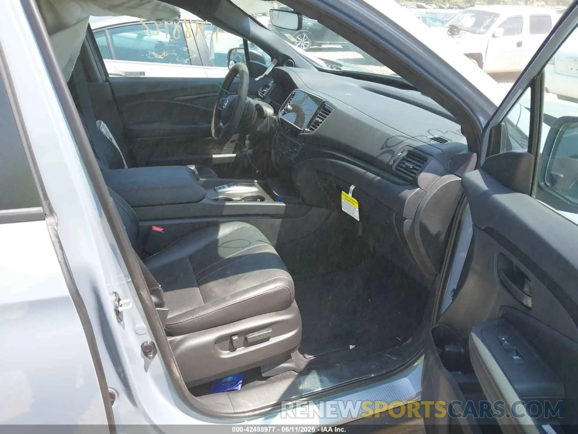 5 Photograph of a damaged car 5FPYK3F68RB018830 HONDA RIDGELINE 2024