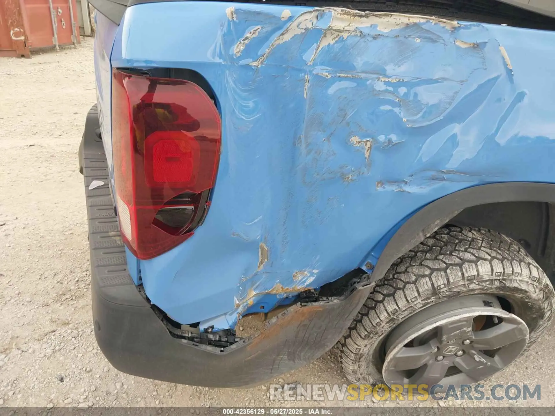 17 Photograph of a damaged car 5FPYK3F68RB022103 HONDA RIDGELINE 2024