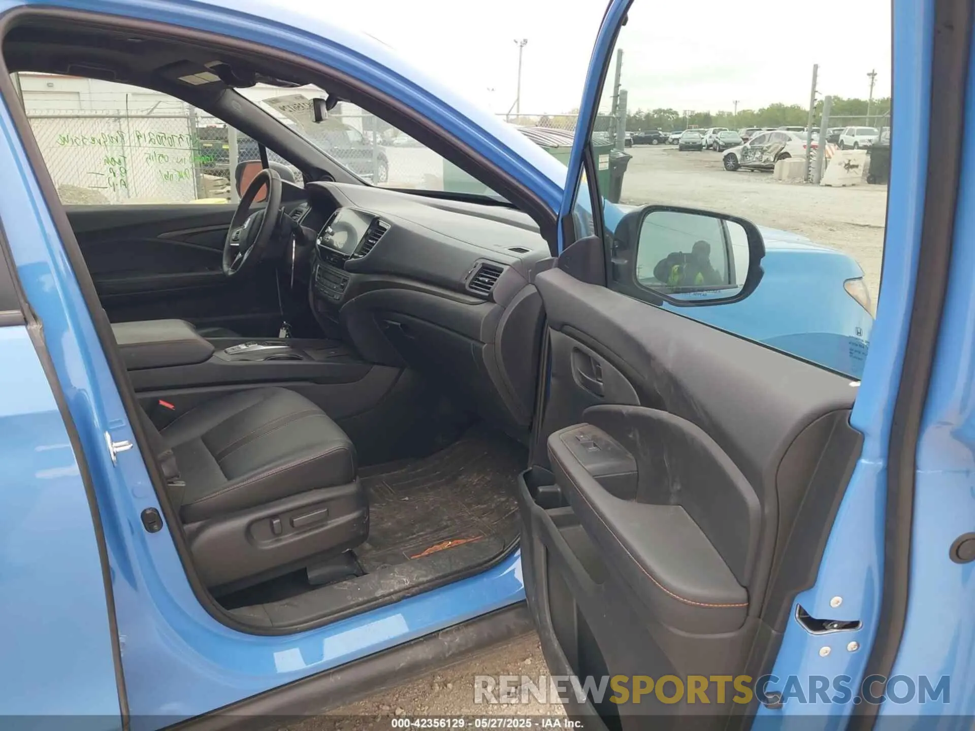 5 Photograph of a damaged car 5FPYK3F68RB022103 HONDA RIDGELINE 2024