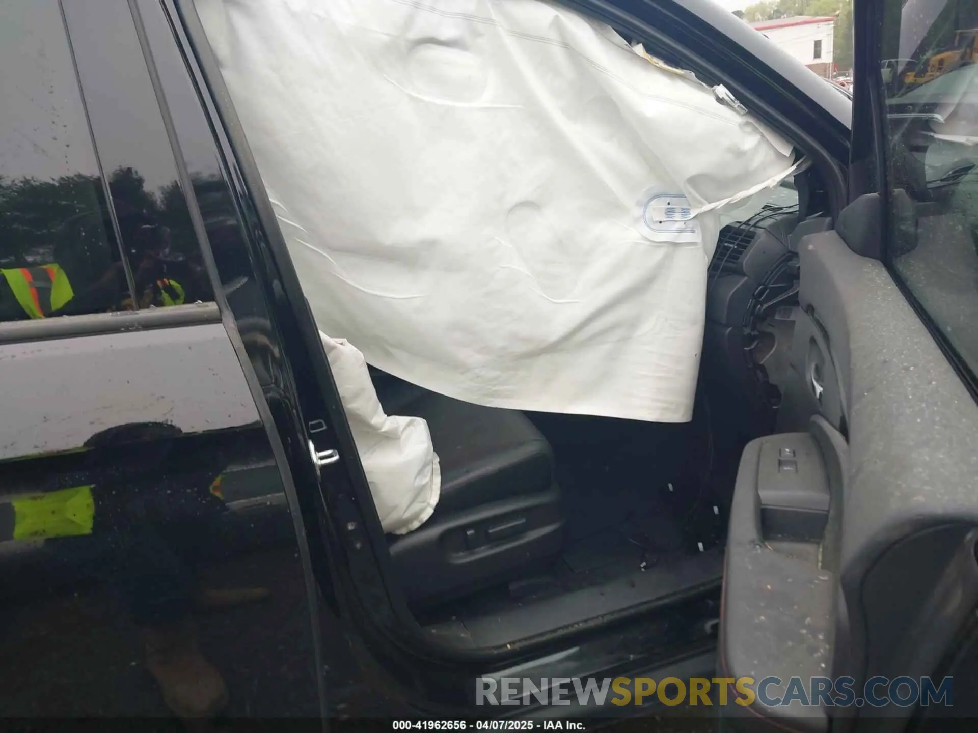 5 Photograph of a damaged car 5FPYK3F82RB021790 HONDA RIDGELINE 2024
