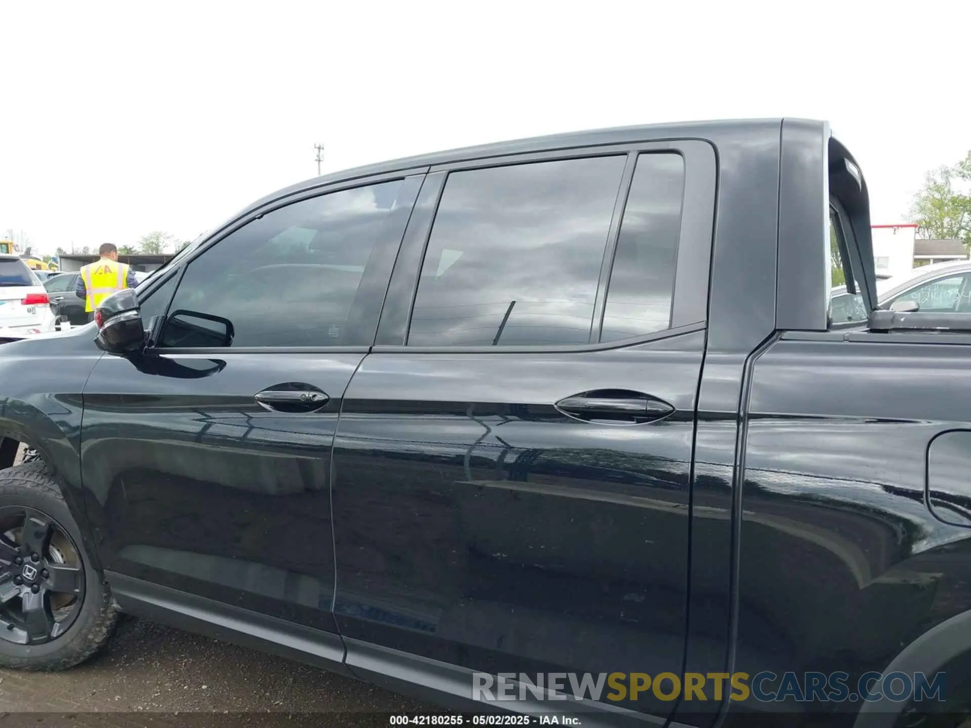 15 Photograph of a damaged car 5FPYK3F86RB030458 HONDA RIDGELINE 2024