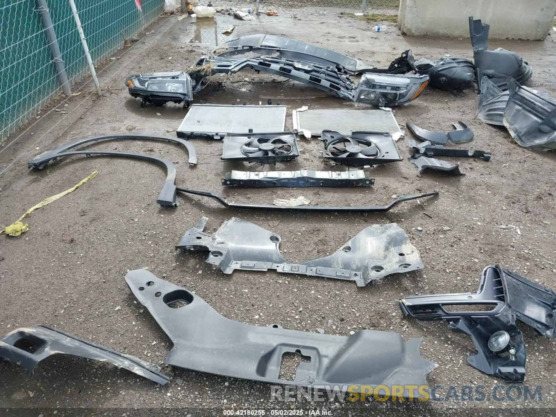 18 Photograph of a damaged car 5FPYK3F86RB030458 HONDA RIDGELINE 2024