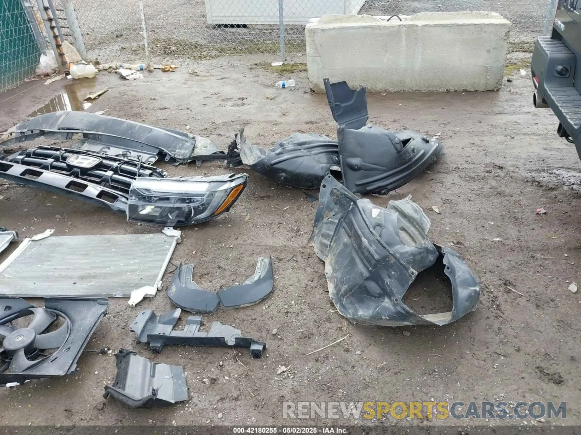20 Photograph of a damaged car 5FPYK3F86RB030458 HONDA RIDGELINE 2024