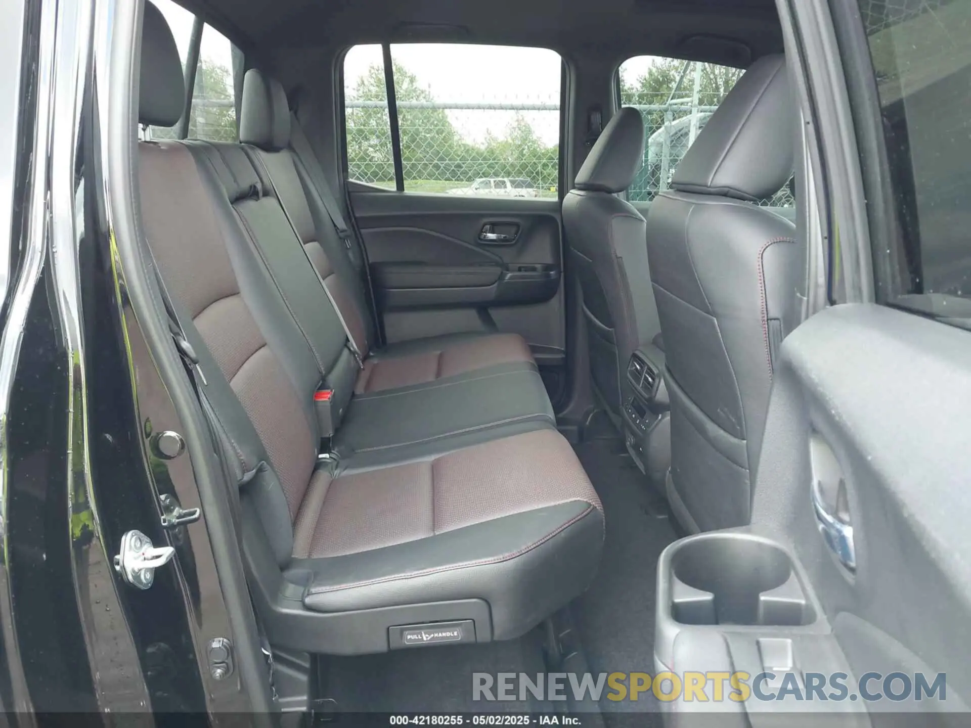 8 Photograph of a damaged car 5FPYK3F86RB030458 HONDA RIDGELINE 2024