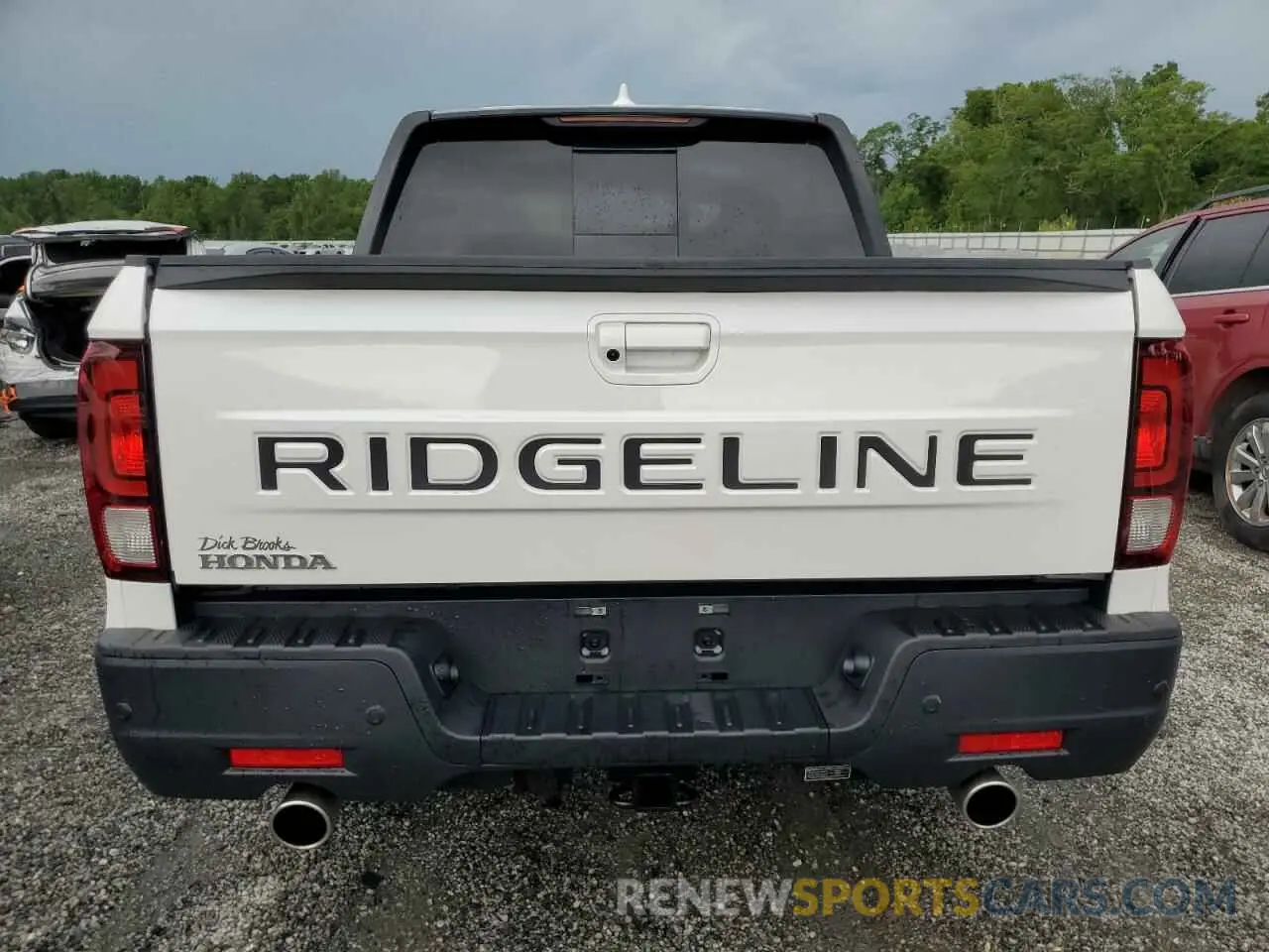6 Photograph of a damaged car 5FPYK3F8XRB030740 HONDA RIDGELINE 2024