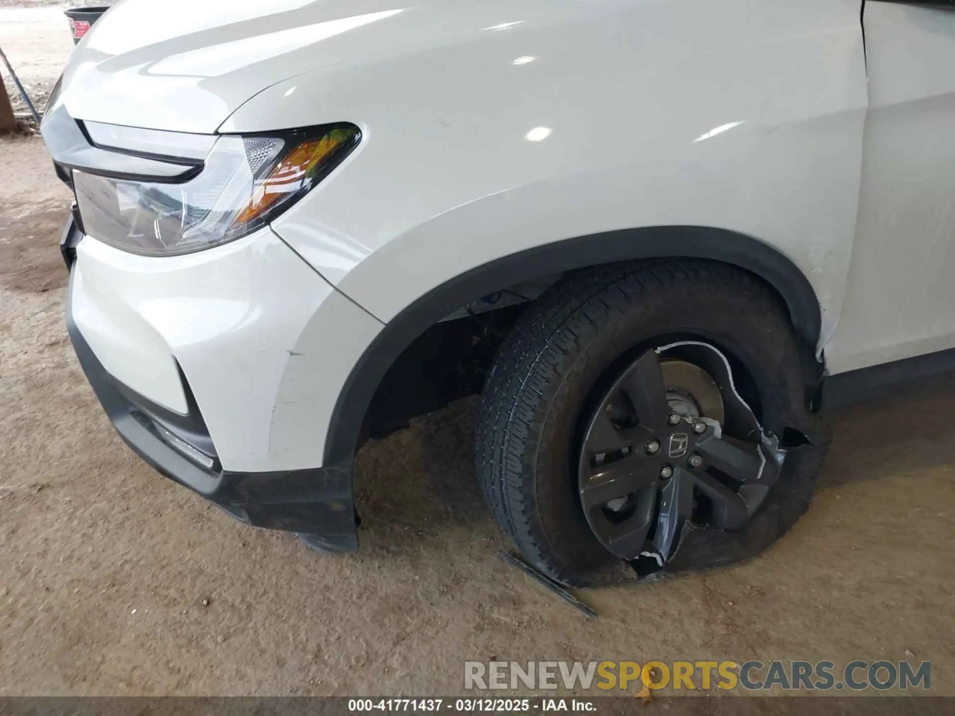 6 Photograph of a damaged car 5FPYK3F19SB002744 HONDA RIDGELINE 2025