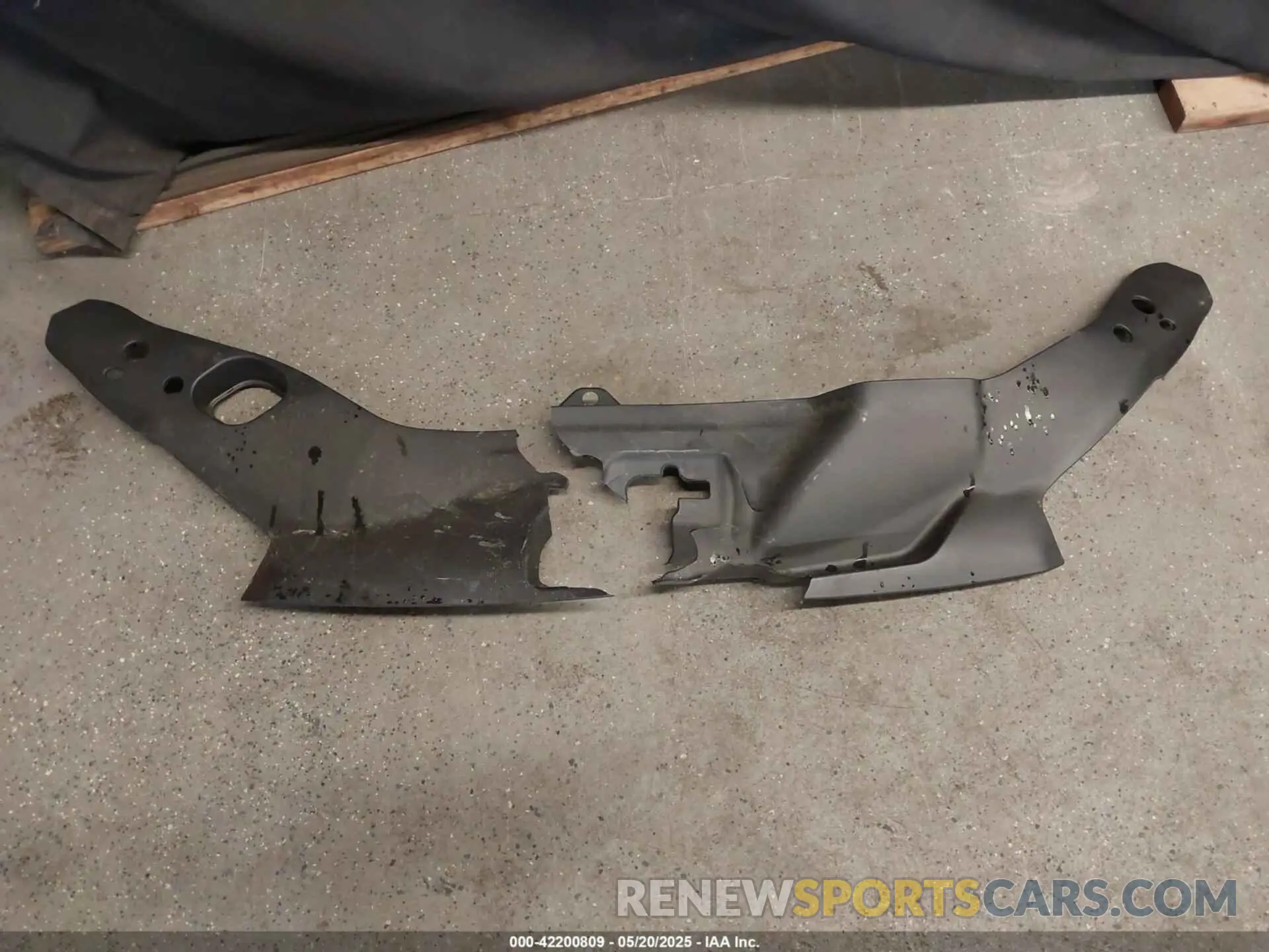 12 Photograph of a damaged car 5FPYK3F51SB009755 HONDA RIDGELINE 2025