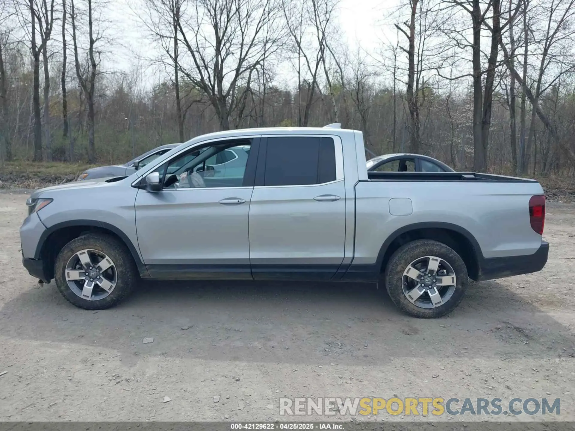 14 Photograph of a damaged car 5FPYK3F57SB001983 HONDA RIDGELINE 2025