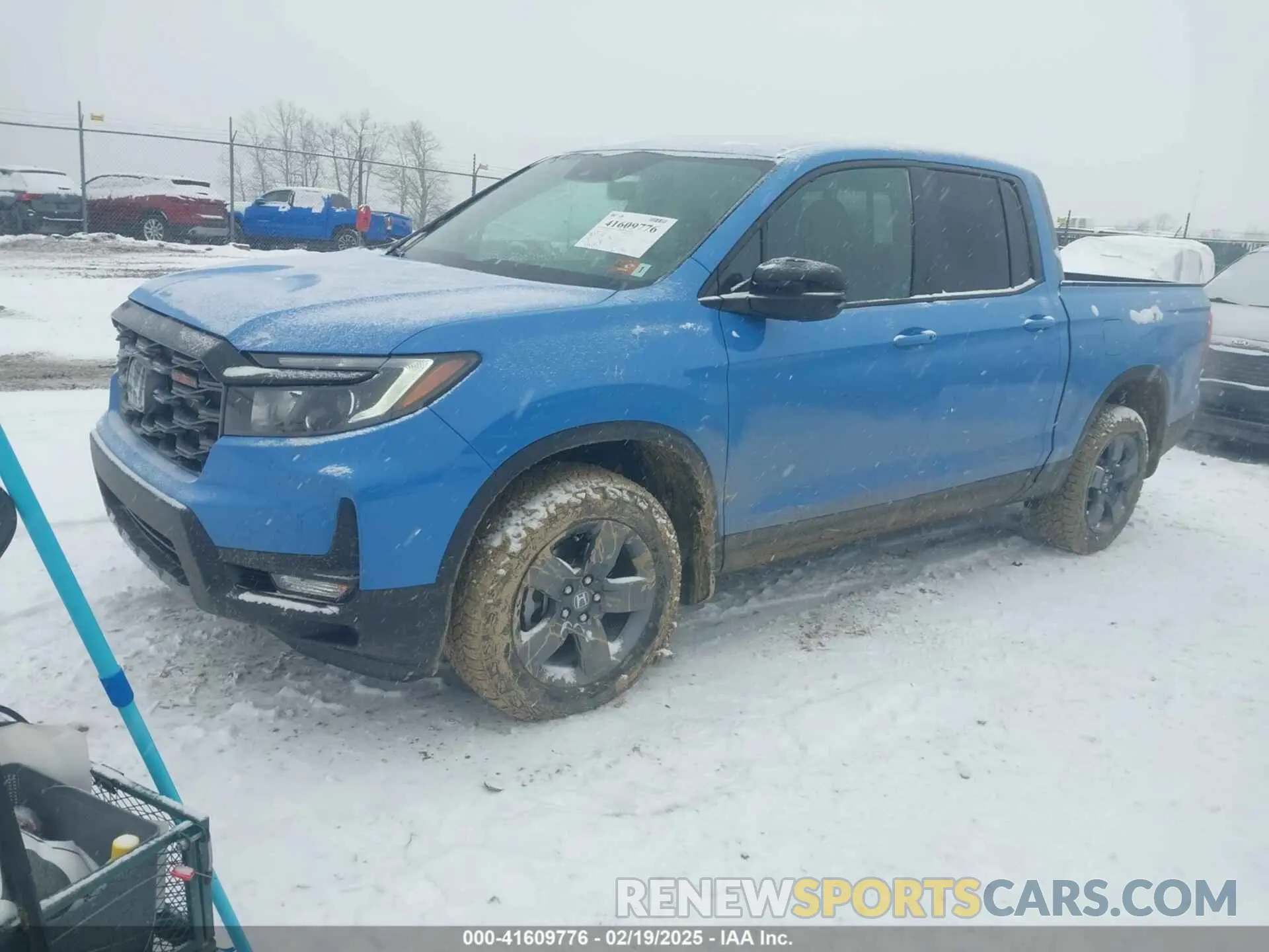 2 Photograph of a damaged car 5FPYK3F68SB015805 HONDA RIDGELINE 2025