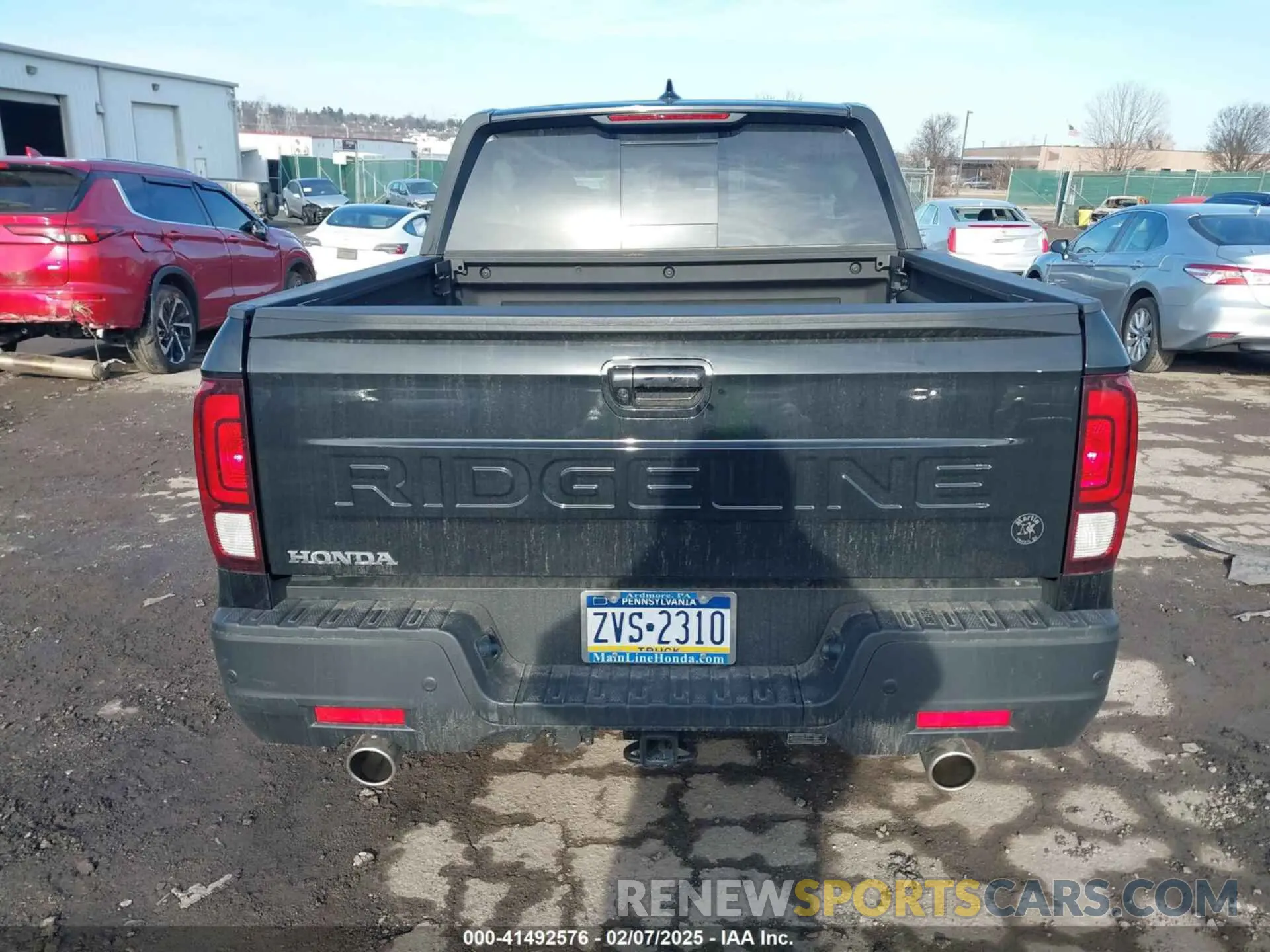 16 Photograph of a damaged car 5FPYK3F82SB007717 HONDA RIDGELINE 2025