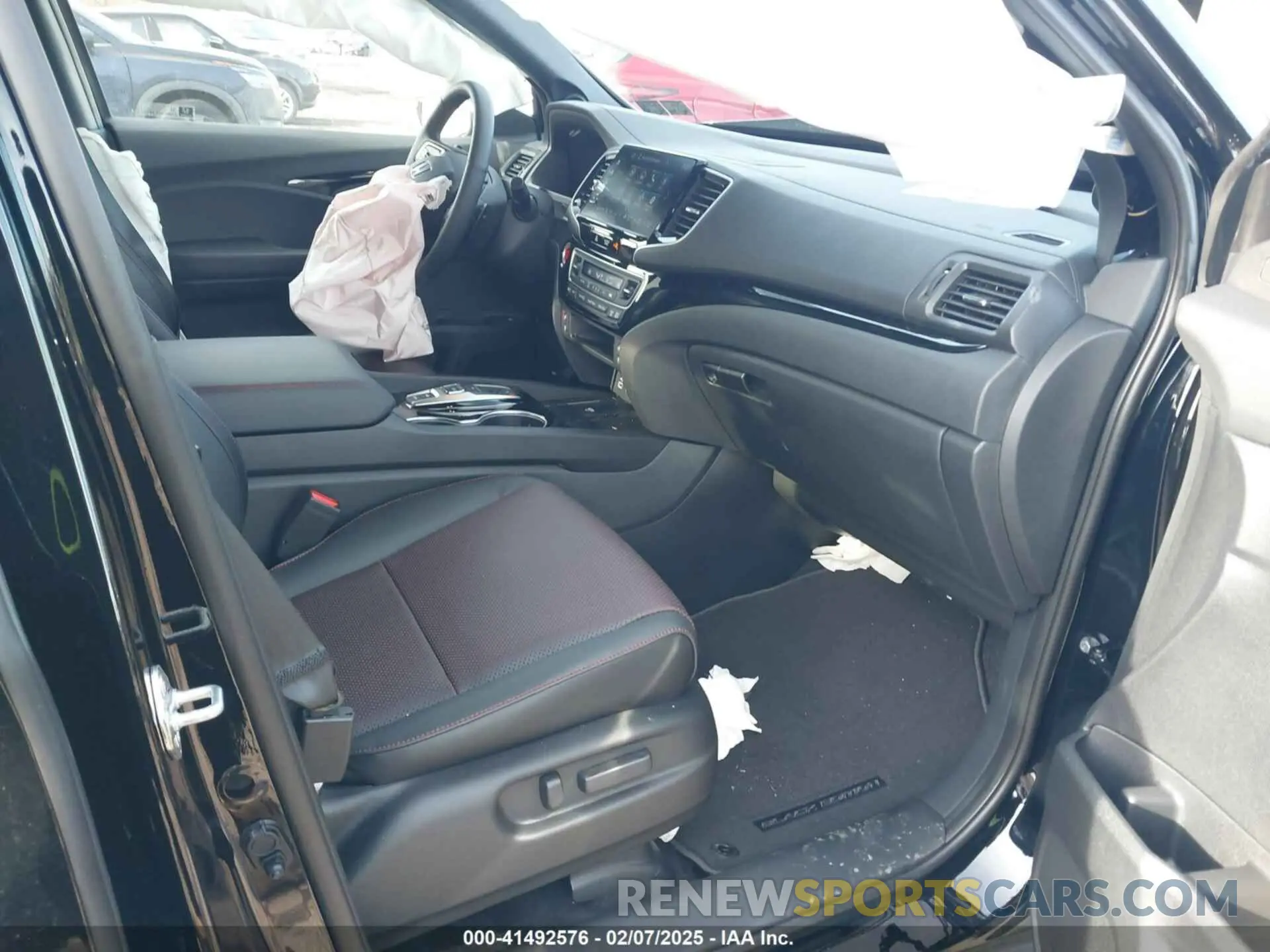 5 Photograph of a damaged car 5FPYK3F82SB007717 HONDA RIDGELINE 2025