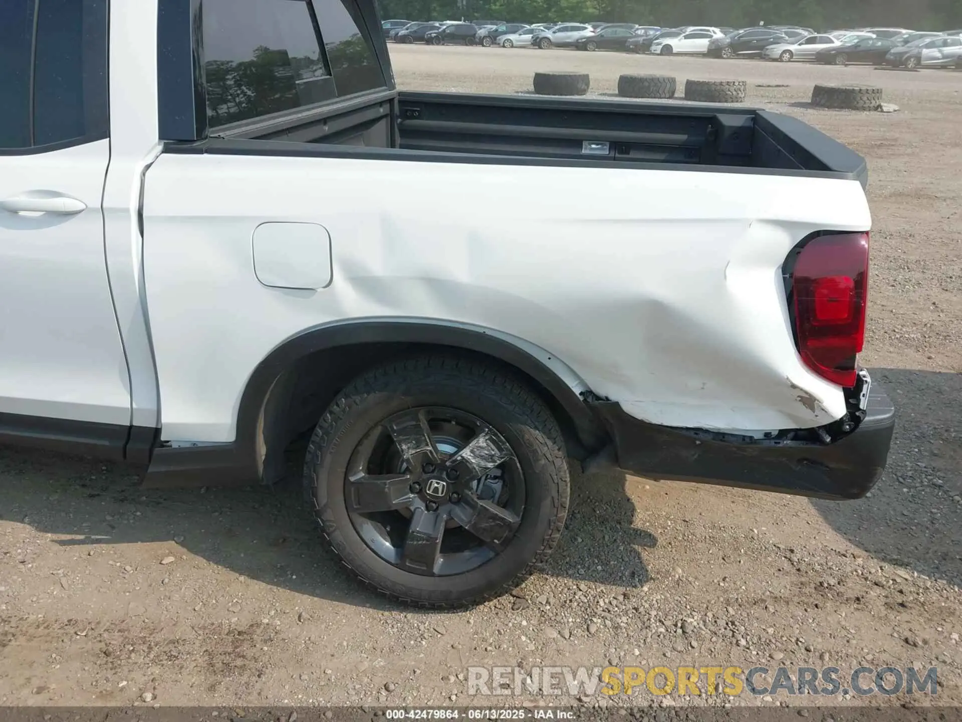 6 Photograph of a damaged car 5FPYK3F87SB025582 HONDA RIDGELINE 2025