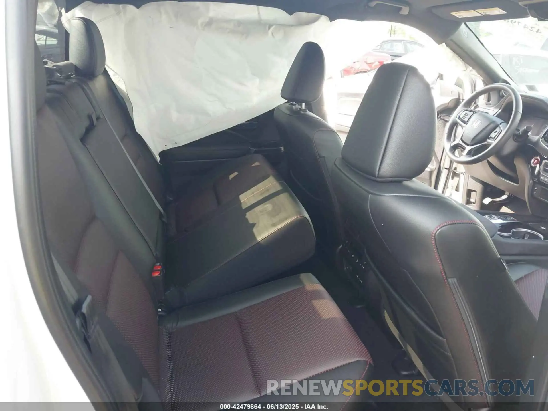 8 Photograph of a damaged car 5FPYK3F87SB025582 HONDA RIDGELINE 2025